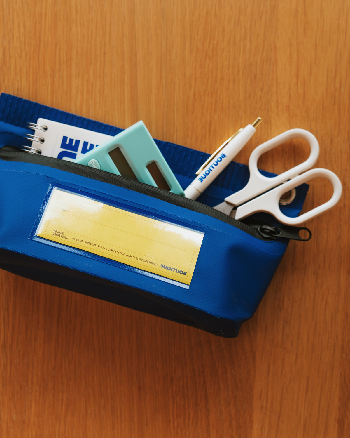 BOUTIQUE UTILITY POUCH & BIC PEN BLUE(ブティックユーティリティポーチ&ビックペンブルー)|ONLINE BOUTIQUE(オンラインブティック)