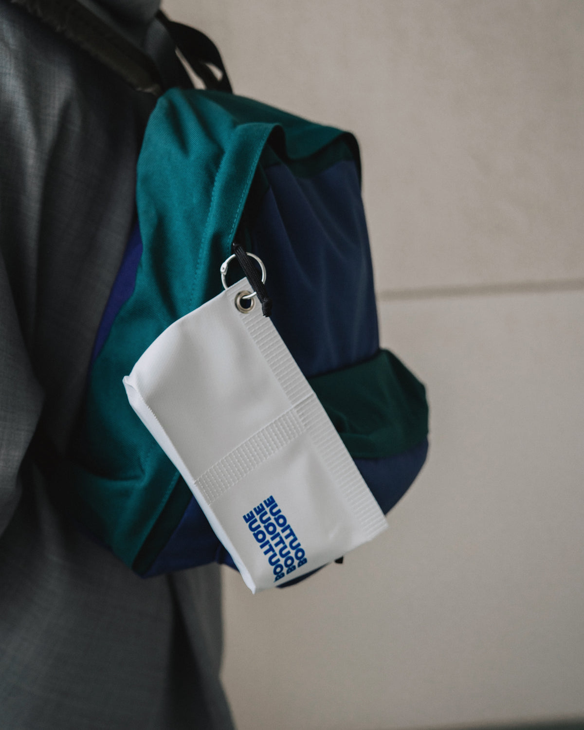 BOUTIQUE UTILITY POUCH & BIC PEN WHITE(ブティックユーティリティポーチ&ビックペンホワイト)|ONLINE BOUTIQUE(オンラインブティック)