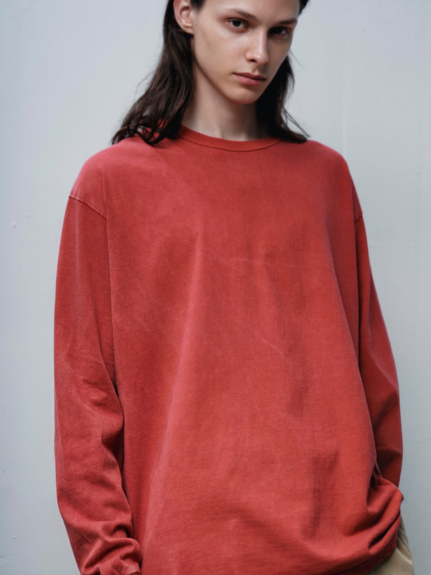 FOUNDOUR COTTON BD FADE LONG SLEEVE TEE RED(ファウンダコットンボタンダウンフェードロングスリーブTシャツレッド)|ONLINE BOUTIQUE(オンラインブティック)