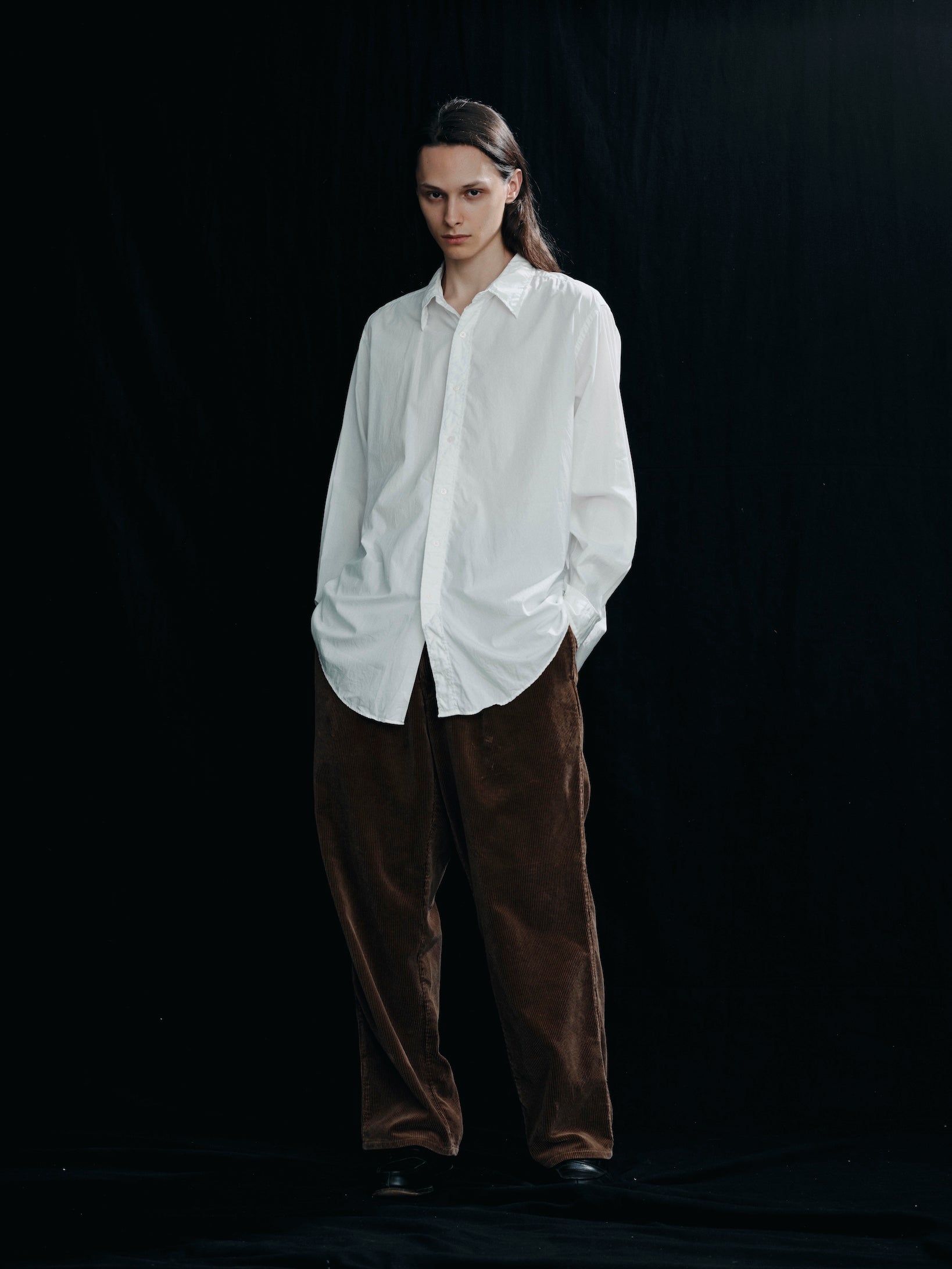 FOUNDOUR COTTON BROAD REGULAR COLLAR SHIRT WHITE(ファウンダコットンブロードレギュラーカラーシャツホワイト)|ONLINE BOUTIQUE(オンラインブティック)
