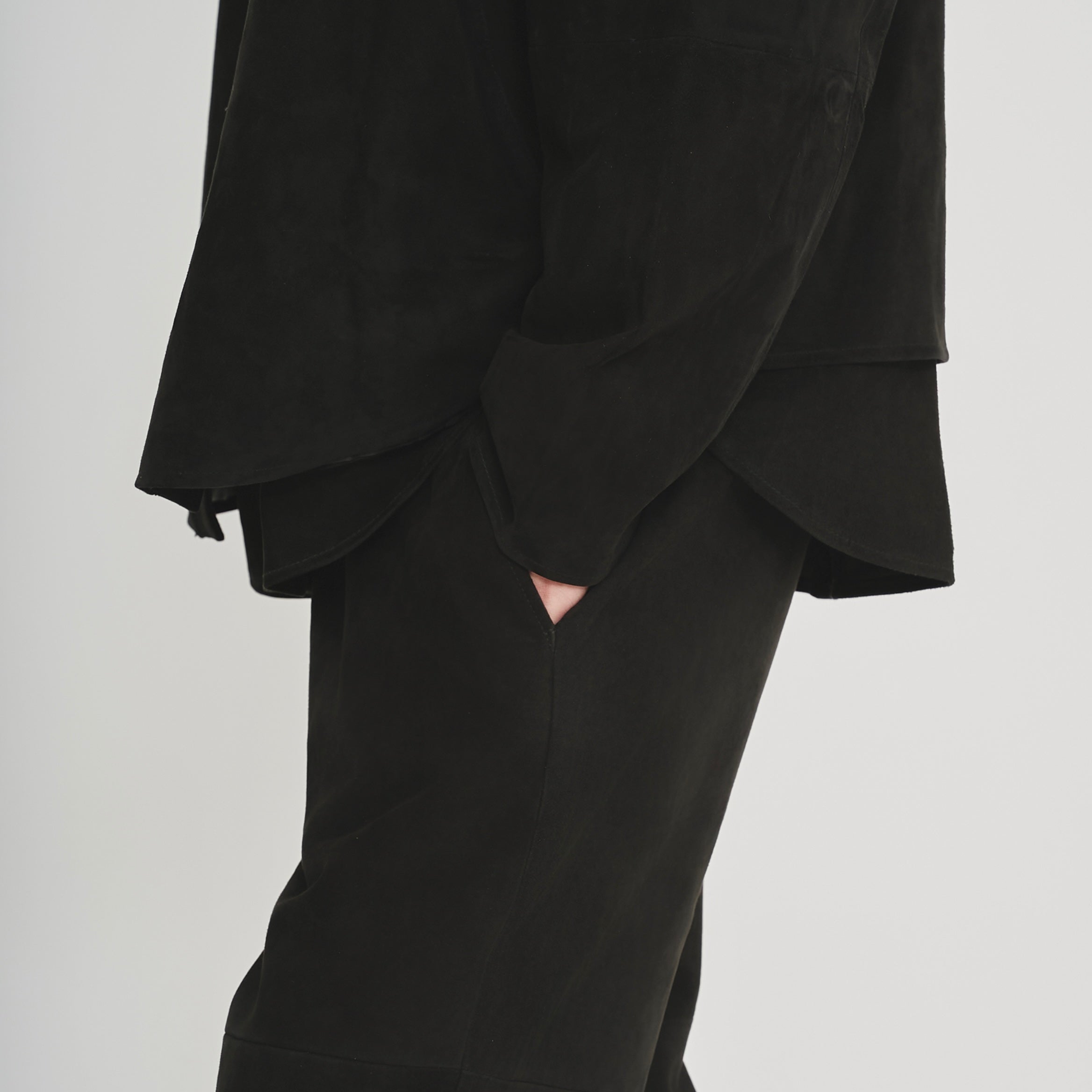Morphee × BOUTIQUE  SUEDE BLACK PANTS(モルフェ×ブティックスエードブラックパンツ)|ONLINE BOUTIQUE(オンラインブティック)