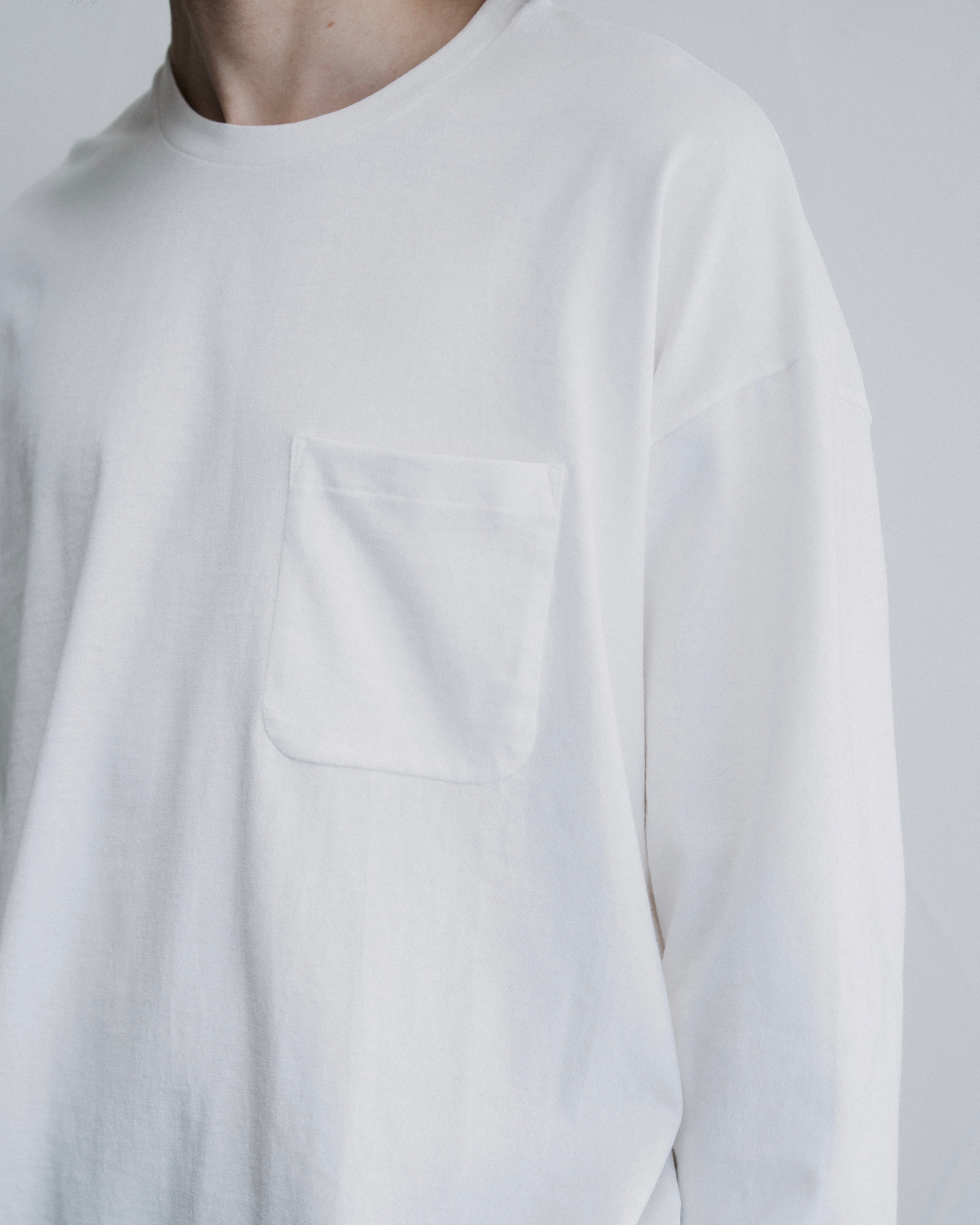 FOUNDOUR COTTON LONG SLEEVE POCKET TEE WHITE(ファウンダコットンロングスリーブポケットロングスリーブTシャツホワイト)|ONLINE BOUTIQUE(オンラインブティック)