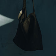 Morphee × BOUTIQUE  OIL SUEDE BLACK BAG(モルフェ×ブティックオイルスエードブラックバッグ)|ONLINE BOUTIQUE(オンラインブティック)