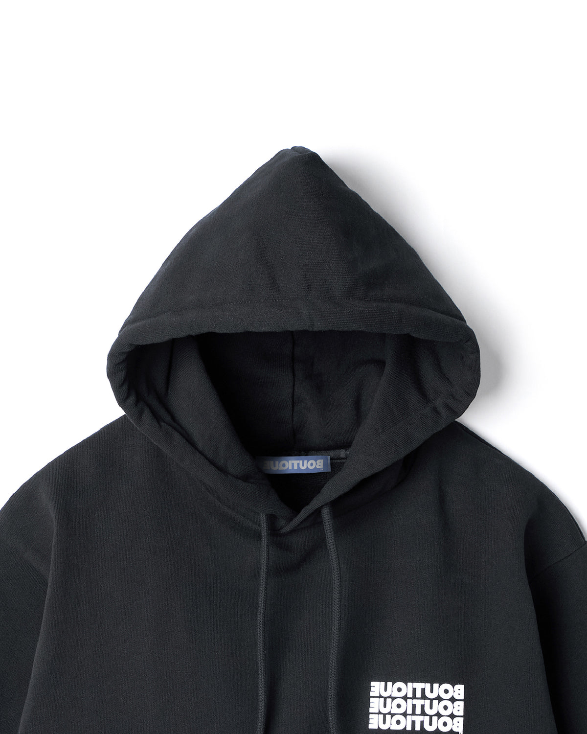 BOUTIQUE PULLOVER HOODIE BLACK(ブティックプルオーバーフーディーブラック)|ONLINE BOUTIQUE(オンラインブティック)