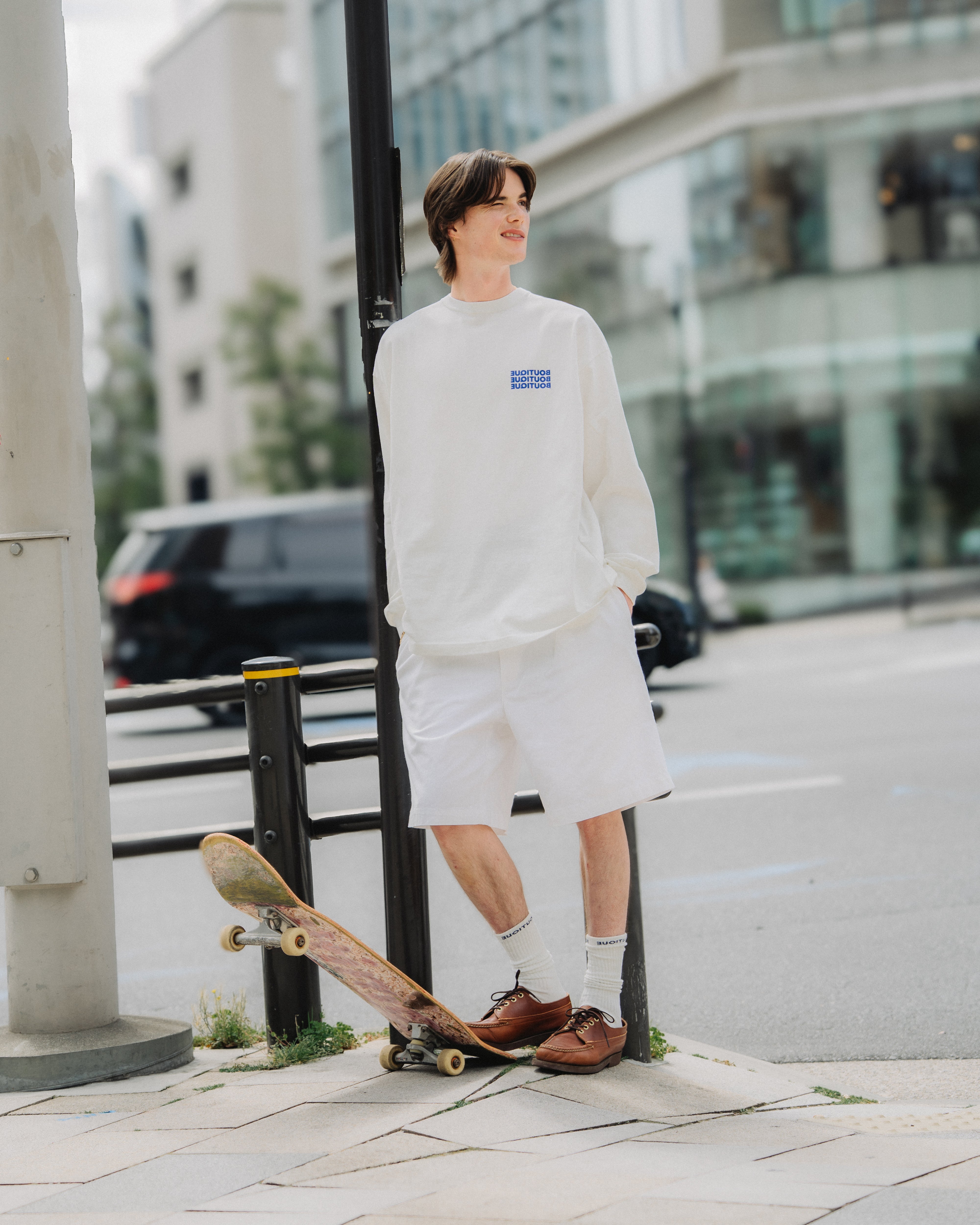 BOUTIQUE LONG SLEEVE TEE WHITE（ブティックロングスリーブTシャツホワイト）｜ONLINE BOUTIQUE（オン