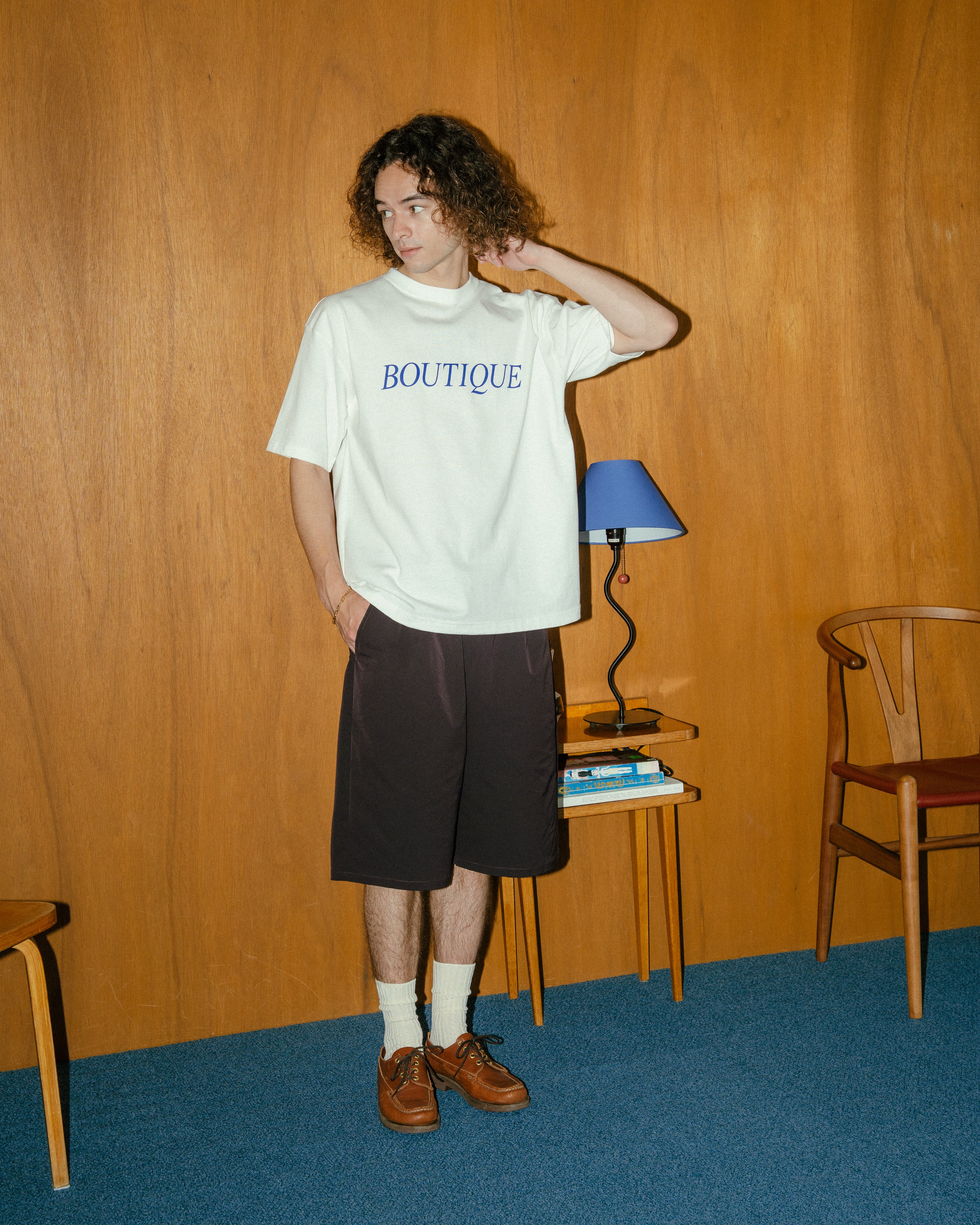 BOUTIQUE CLASSIC LOGO TEE WHITE（ブティッククラシックロゴTシャツホワイト）｜ONLINE BOUTIQUE（オンラインブティック）