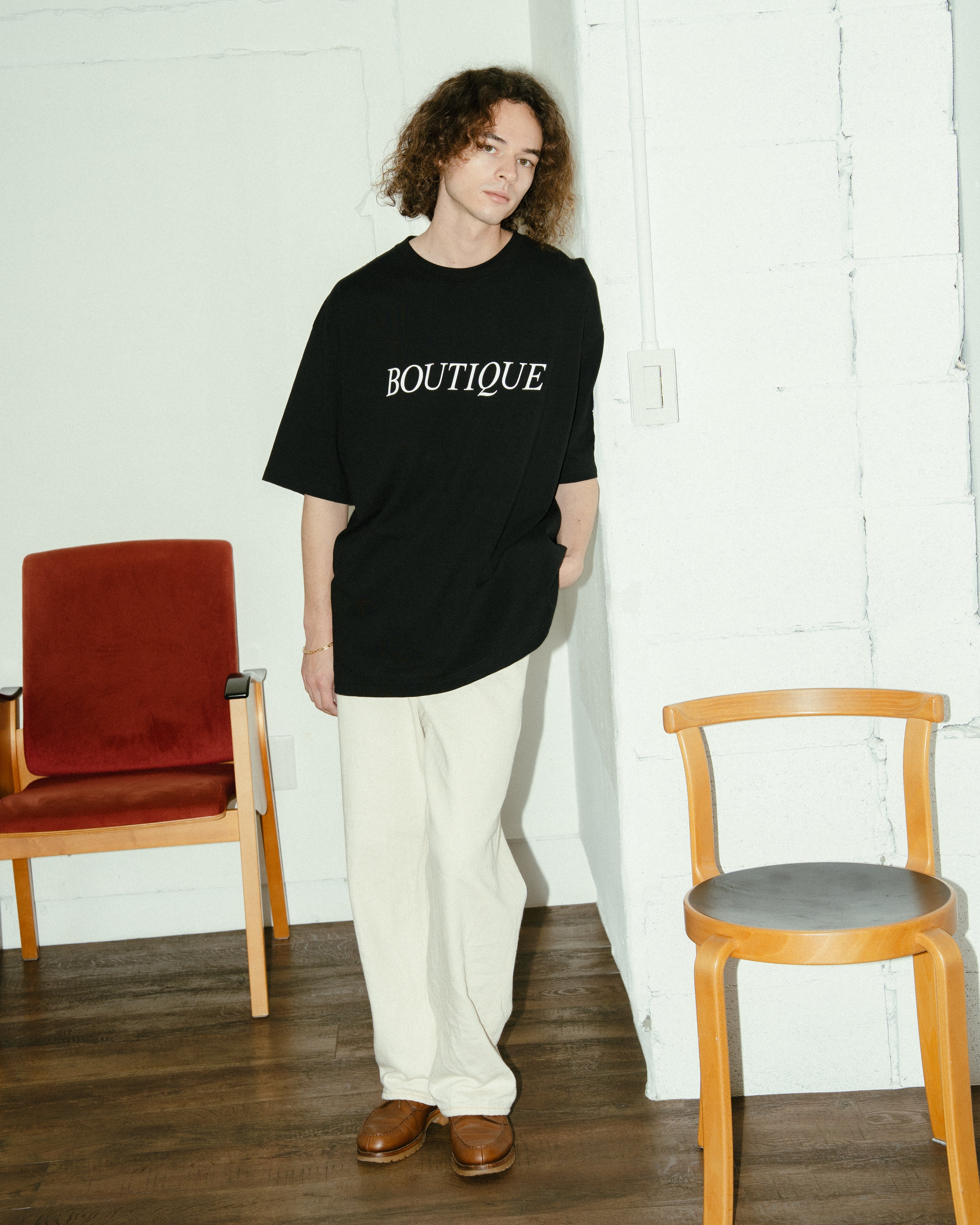 BOUTIQUE CLASSIC LOGO TEE BLACK（ブティッククラシックロゴTシャツブラック）｜ONLINE BOUTIQUE（オンラインブティック）