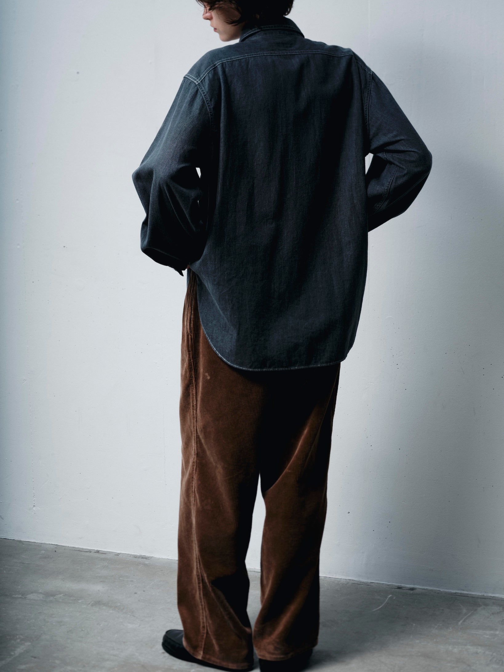 FOUNDOUR DENIM ASYMMETRIC POCKET WORK SHIRT BLACK（ファウンダデニムシンメトリーポケットワークシャツブラック）｜ONLINE BOUTIQUE（オンラインブティック）