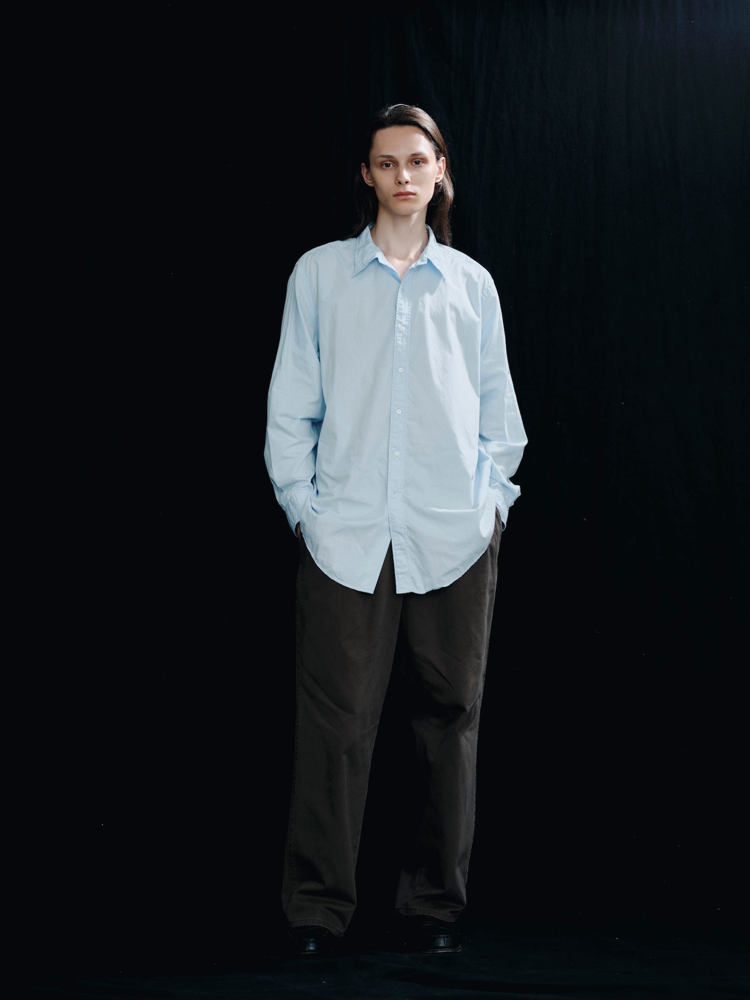 FOUNDOUR COTTON BROAD REGULAR COLLAR SHIRT BLUE（ファウンダコットンブロードレギュラーカラーシャツブルー）｜ONLINE BOUTIQUE（オンラインブティック）