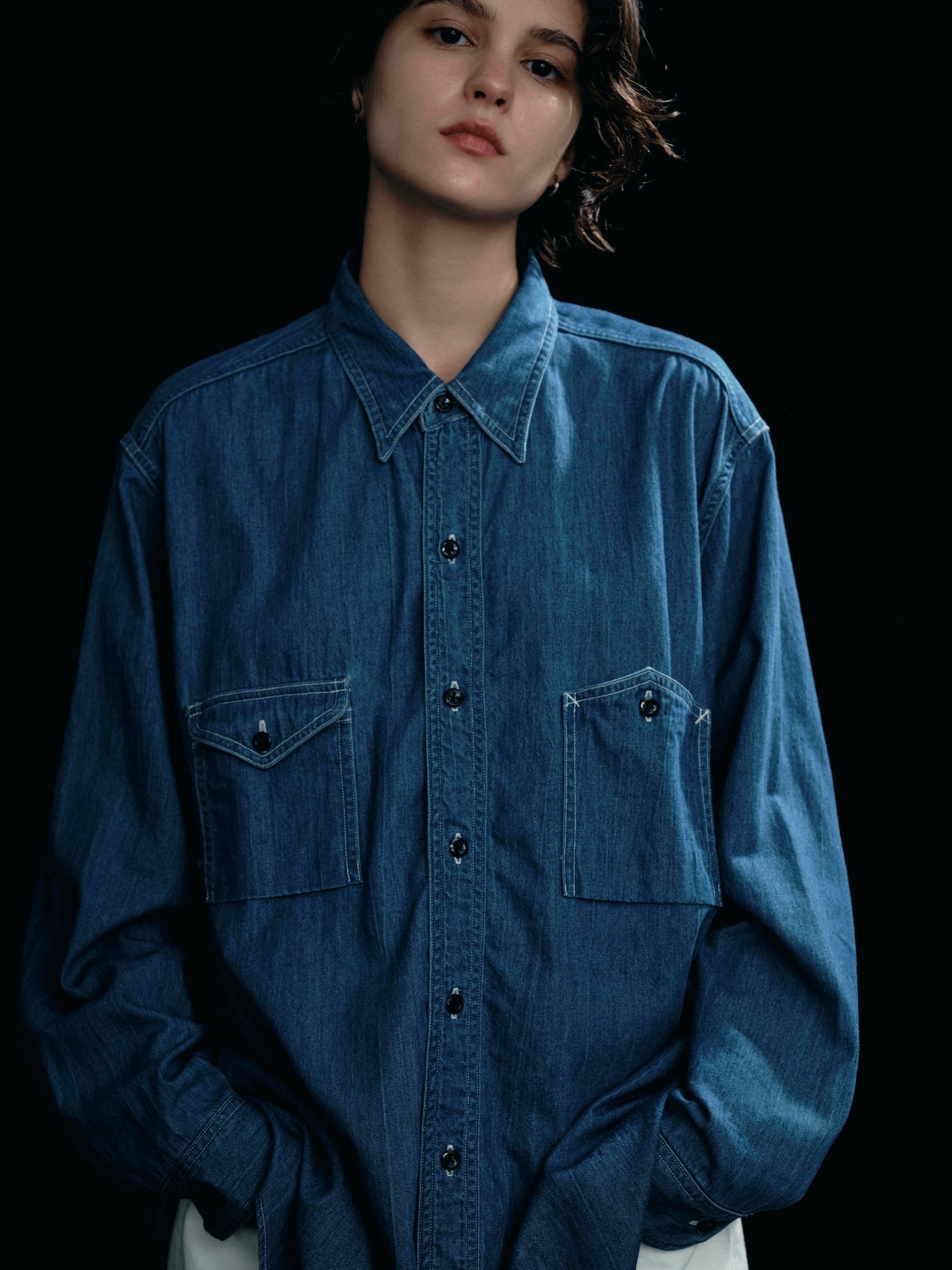 FOUNDOUR DENIM ASYMMETRIC POCKET WORK SHIRT BLUE（ファウンダデニムシンメトリーポケットワークシャツブルー）｜ONLINE BOUTIQUE（オンラインブティック）
