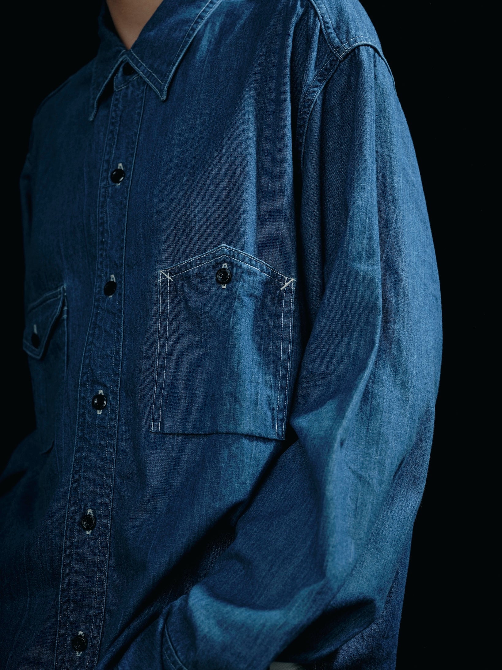 FOUNDOUR DENIM ASYMMETRIC POCKET WORK SHIRT BLUE（ファウンダデニムシンメトリーポケットワークシャツブルー）｜ONLINE BOUTIQUE（オンラインブティック）