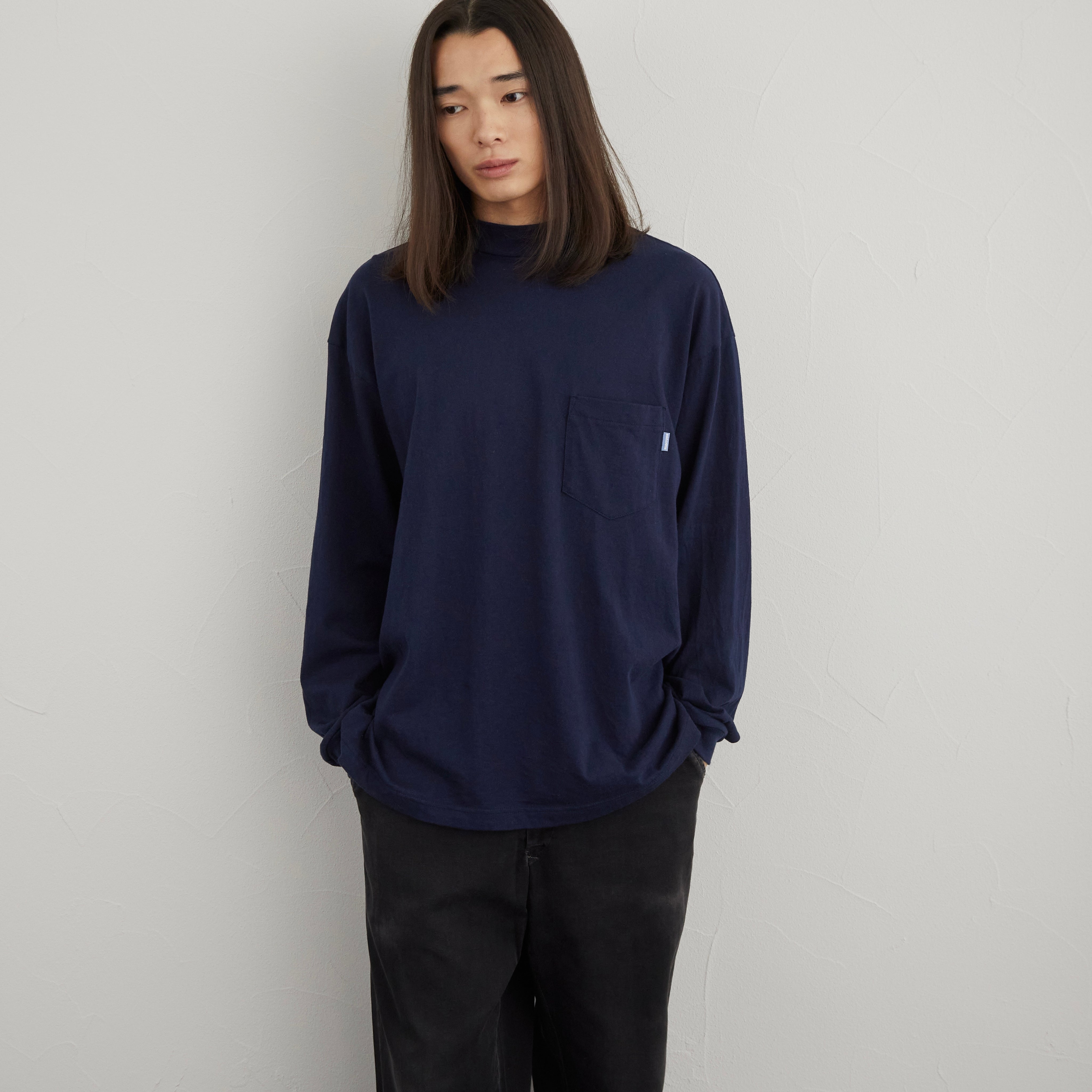 MOCK NECK LONG SLEEVE TEE NAVY（モックネックロングスリーブTシャツネイビー）｜ONLINE BOUTIQUE（オンラインブティック）