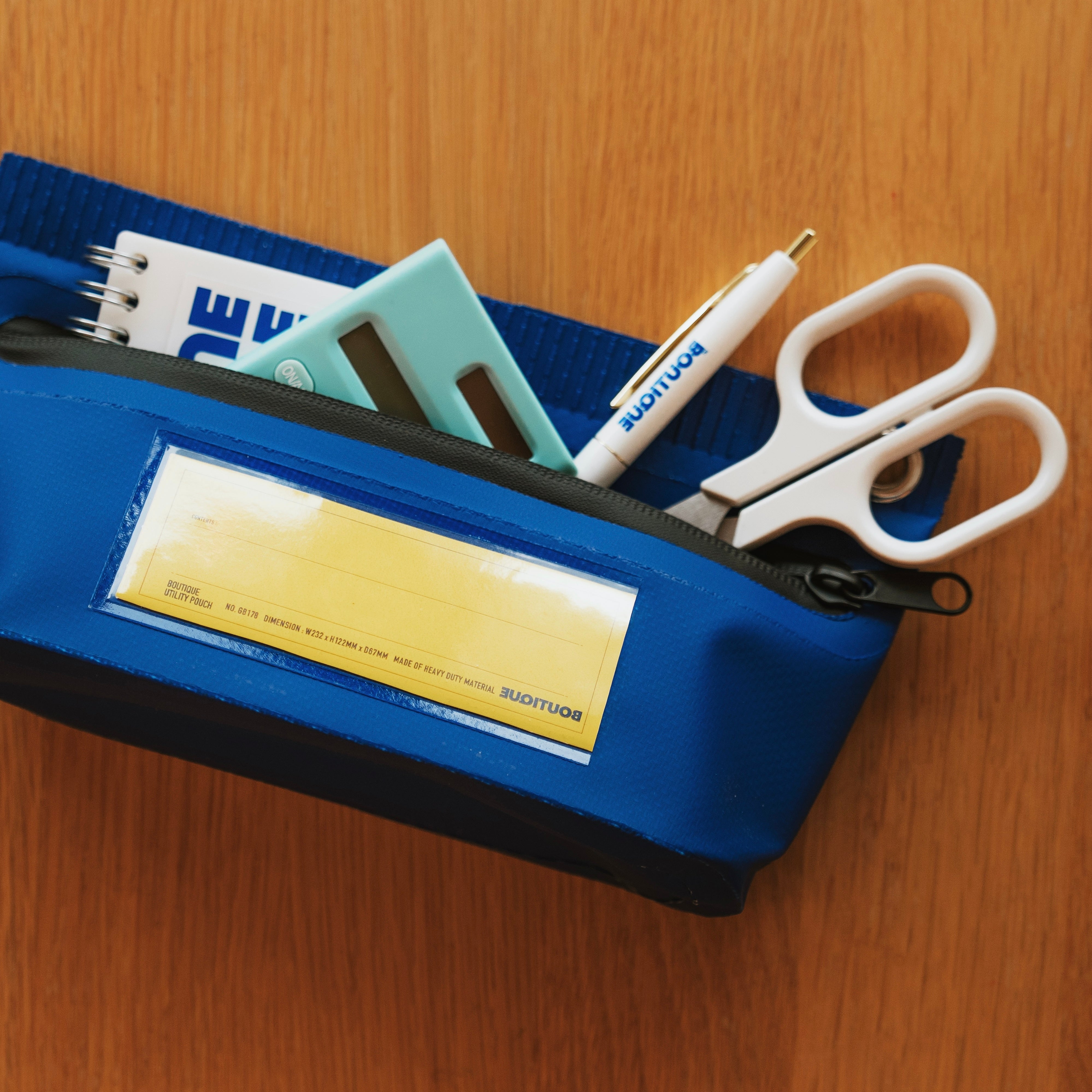 BOUTIQUE UTILITY POUCH & BIC PEN BLUE（ブティックユーティリティポーチ&ビックペンブルー）｜ONLINE BOUTIQUE（オンラインブティック）
