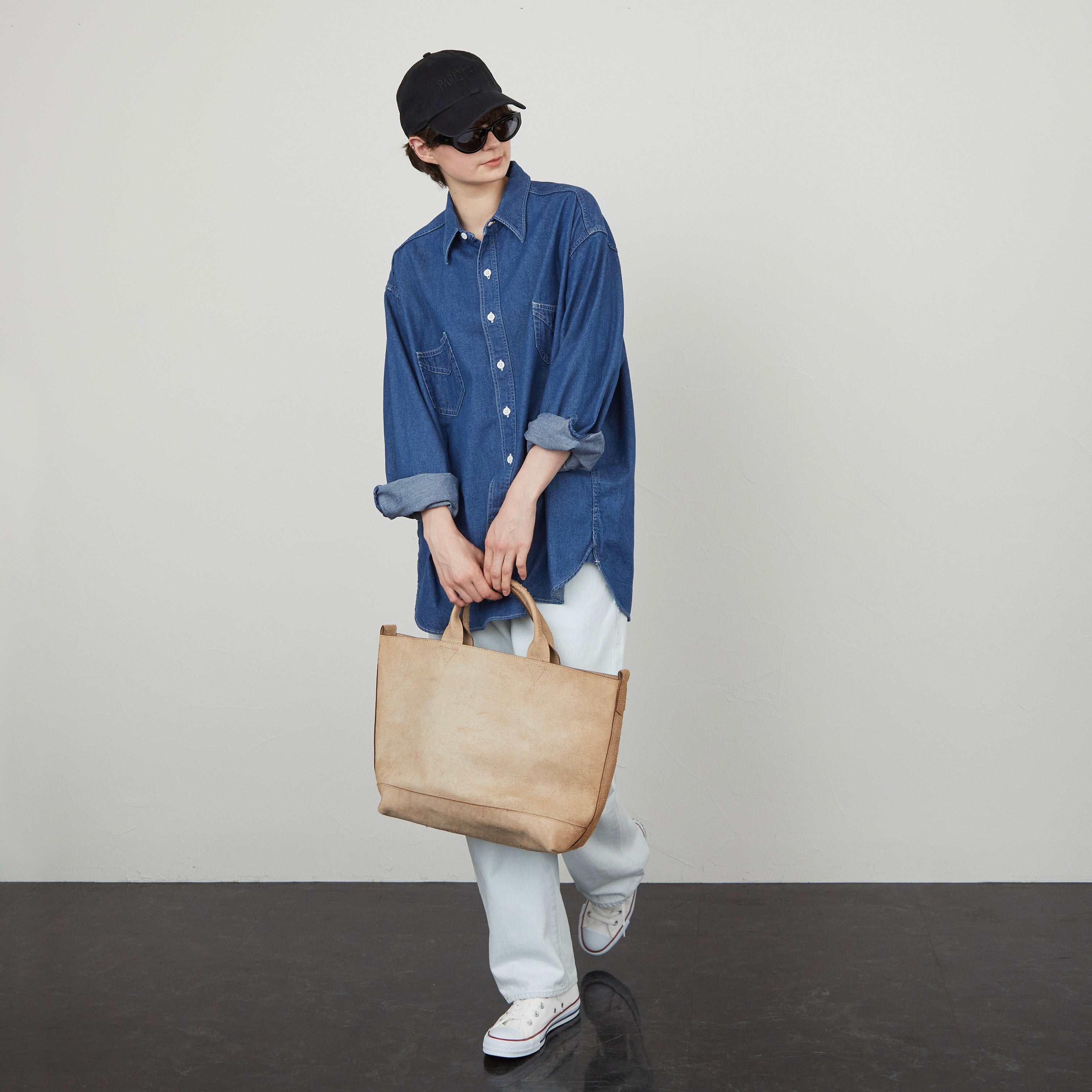 CC22 LEATHER TOTE BAG GLAY