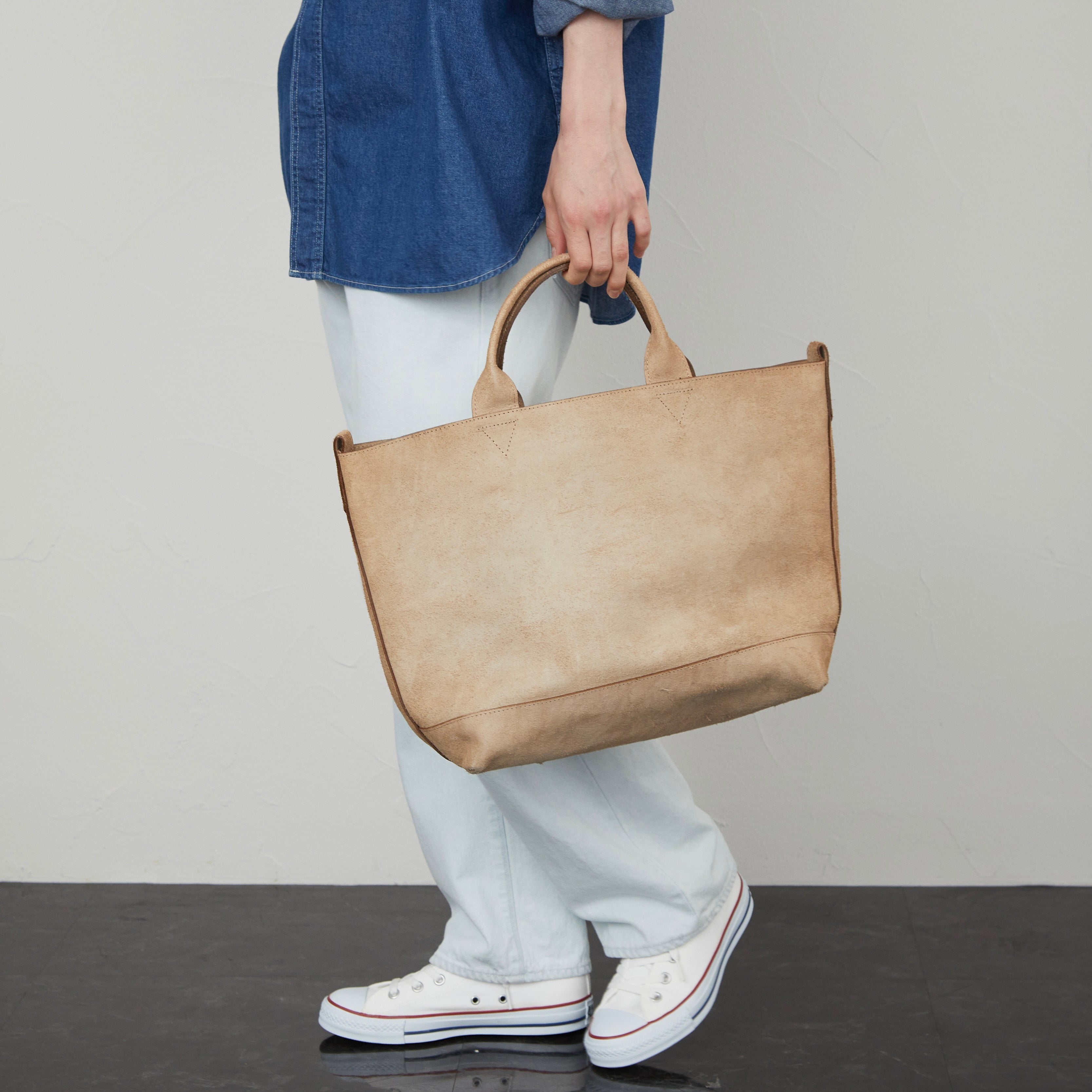 CC22 LEATHER TOTE BAG GLAY