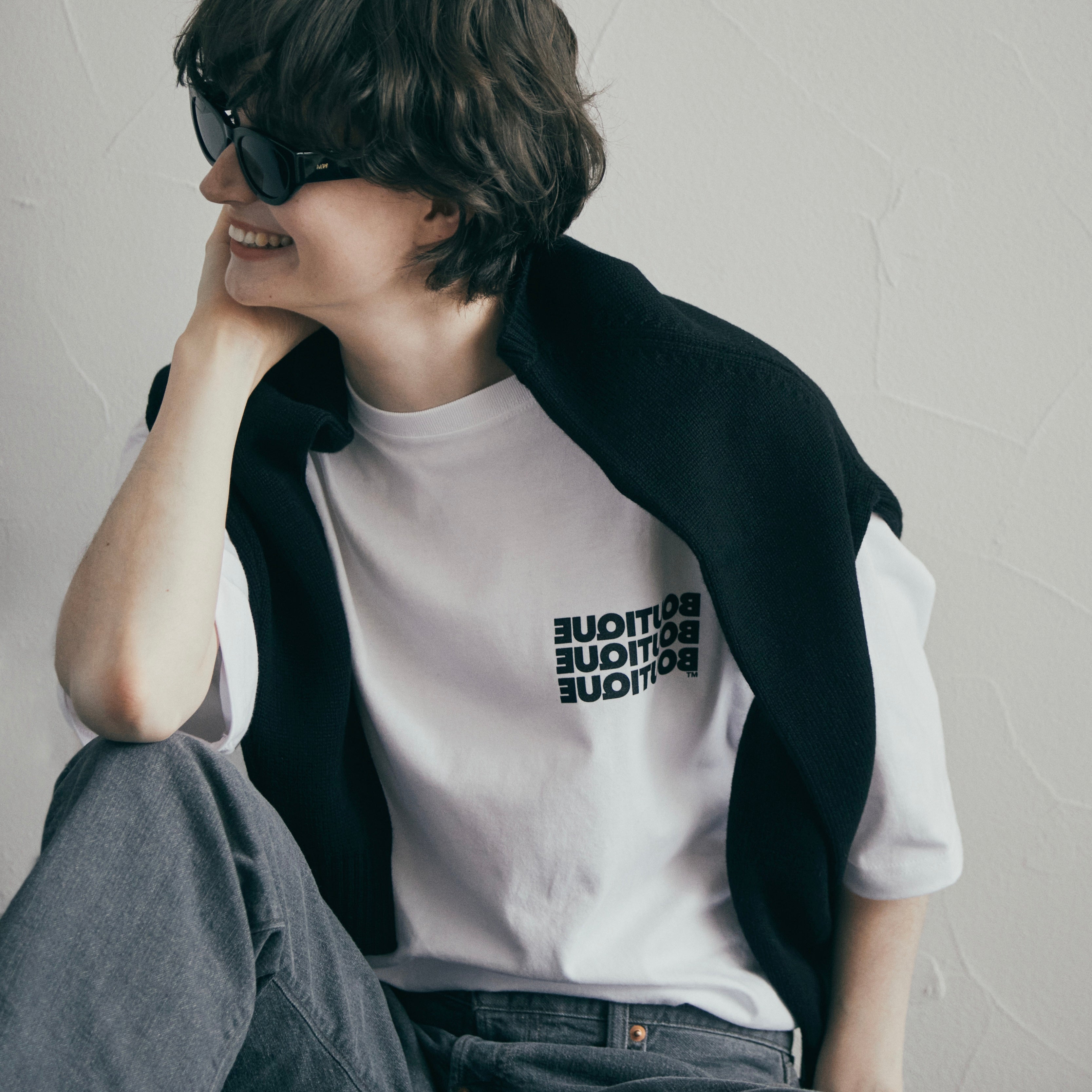 BOUTIQUE TEE WHITE & BLACK（ブティックTシャツホワイト＆ブラック）｜ONLINE BOUTIQUE（オンラインブティック）