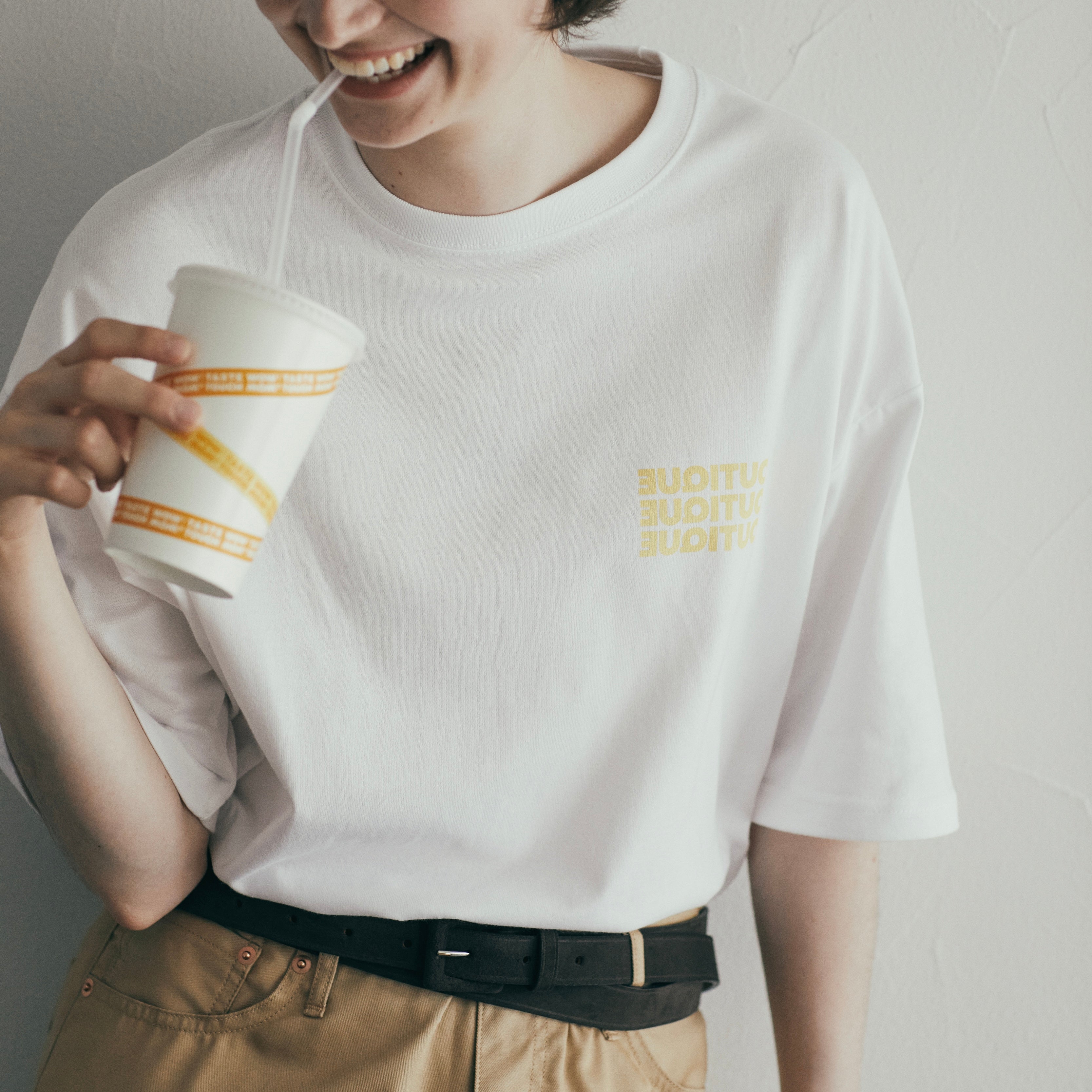 BOUTIQUE TEE WHITE & YELLOW（ブティックTシャツホワイト＆イエロー）｜ONLINE BOUTIQUE（オンラインブティック）
