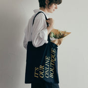IT'S OUR ONLINE BOUTIQUE SHOPPING BAG NAVY（イッツアワーオンラインブティックショッピングバッグネイビー）｜ONLINE BOUTIQUE（オンラインブティック）