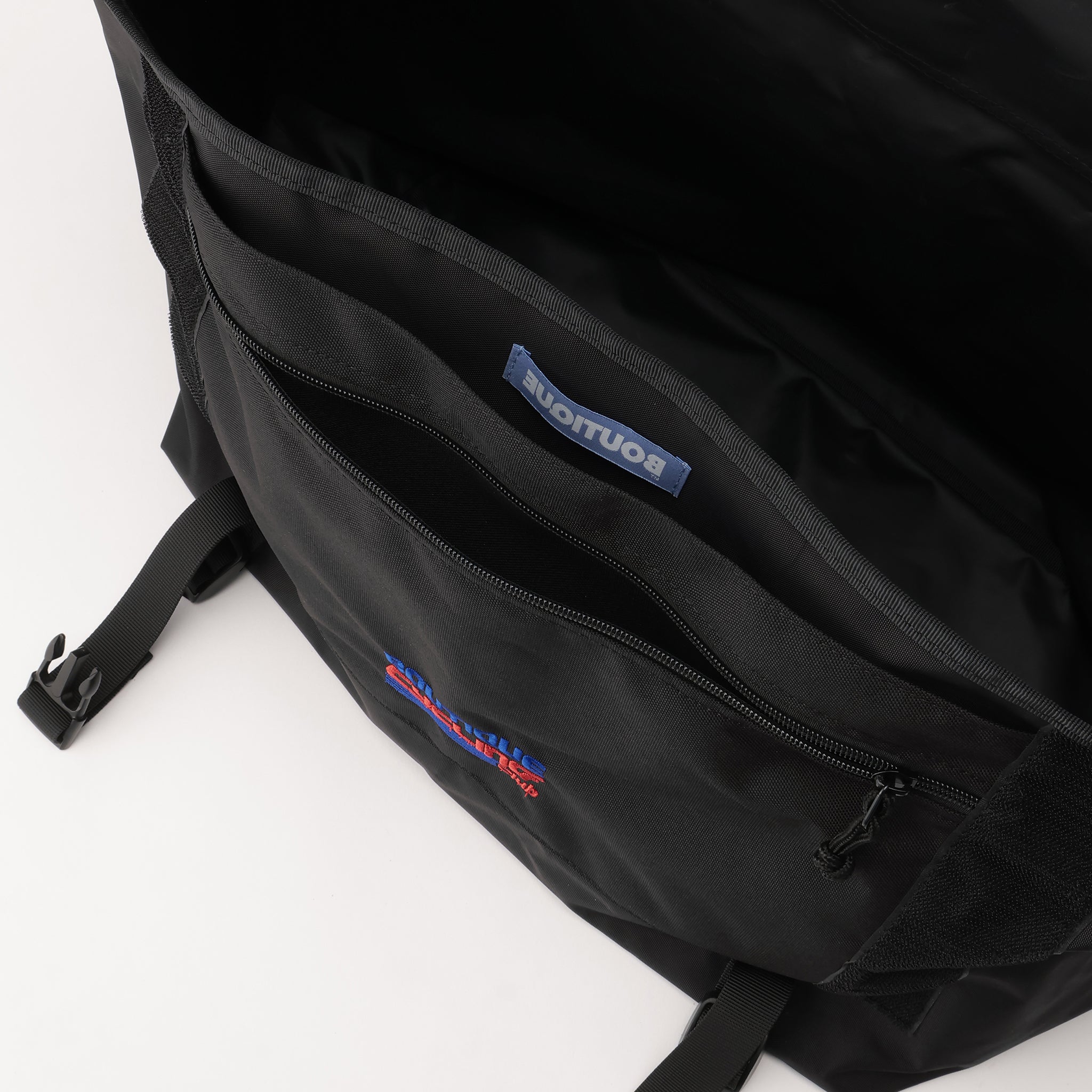 BOUTIQUE CYCLING CLUB MESSENGER BAG（ブティックサイクリングメッセンジャーバッグ）｜ONLINE BOUTIQUE（オンラインブティック）
