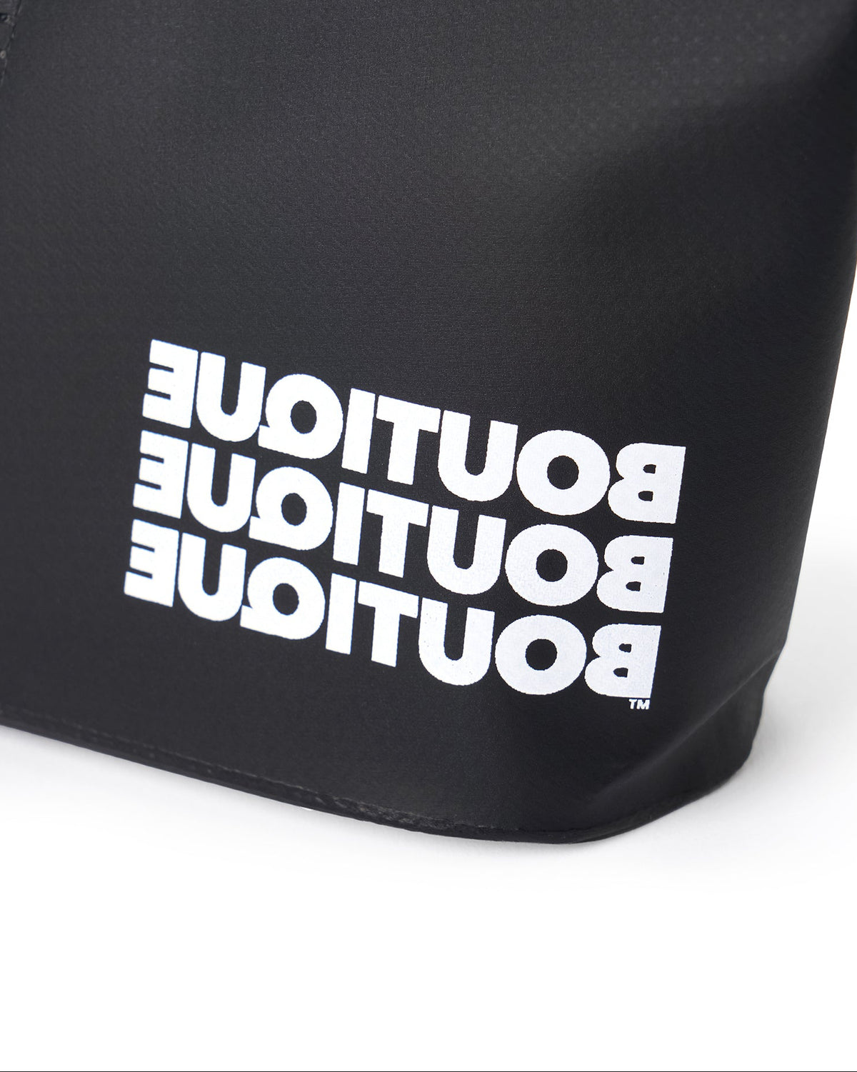 BOUTIQUE UTILITY POUCH & BIC PEN BLACK（ブティックユーティリティポーチ&ビックペンブラック）｜ONLINE BOUTIQUE（オンラインブティック）