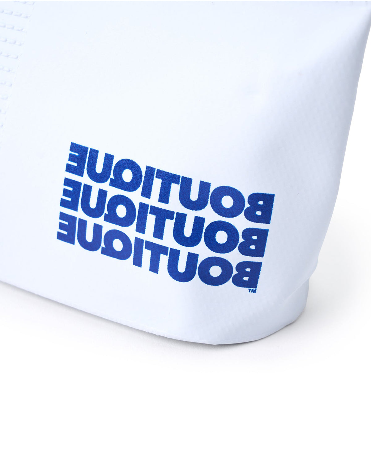 BOUTIQUE UTILITY POUCH & BIC PEN WHITE（ブティックユーティリティポーチ&ビックペンホワイト）｜ONLINE BOUTIQUE（オンラインブティック）