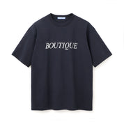 BOUTIQUE CLASSIC LOGO TEE NAVY（ブティッククラシックロゴTシャツネイビー）｜ONLINE BOUTIQUE（オンラインブティック）