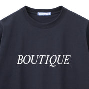 BOUTIQUE CLASSIC LOGO TEE NAVY（ブティッククラシックロゴTシャツネイビー）｜ONLINE BOUTIQUE（オンラインブティック）