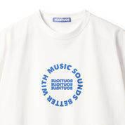 MUSIC SOUNDS BETTER WITH BOUTIQUE TEE WHITE（ミュージックサウンドベターウィズブティックTシャツホワイトホワイト）｜ONLINE BOUTIQUE（オンラインブティック）