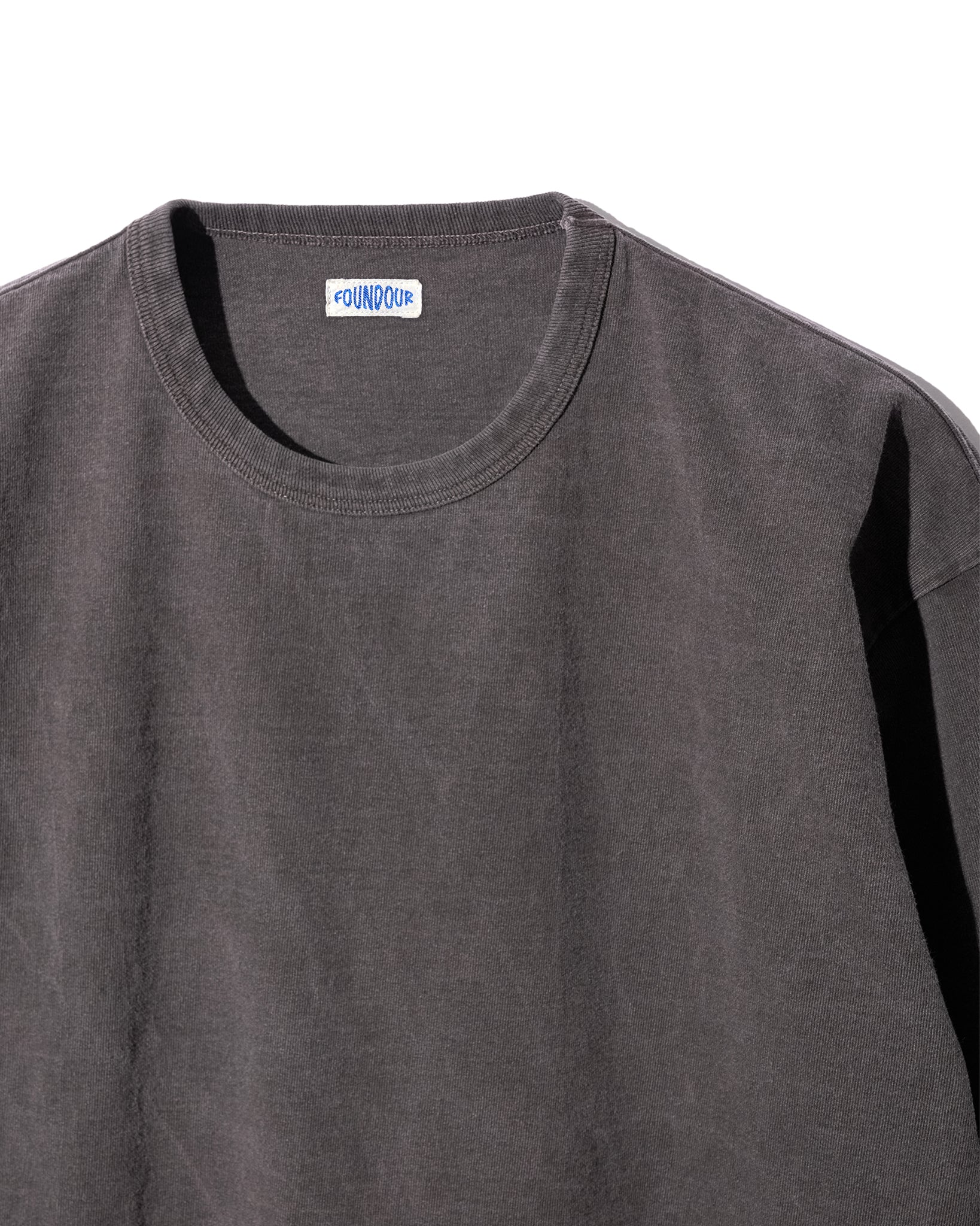FOUNDOUR COTTON BD FADE LONG SLEEVE TEE BROWN（ファウンダコットンボタンダウンフェードロングスリーブTシャツブラウン）｜ONLINE BOUTIQUE（オンラインブティック）