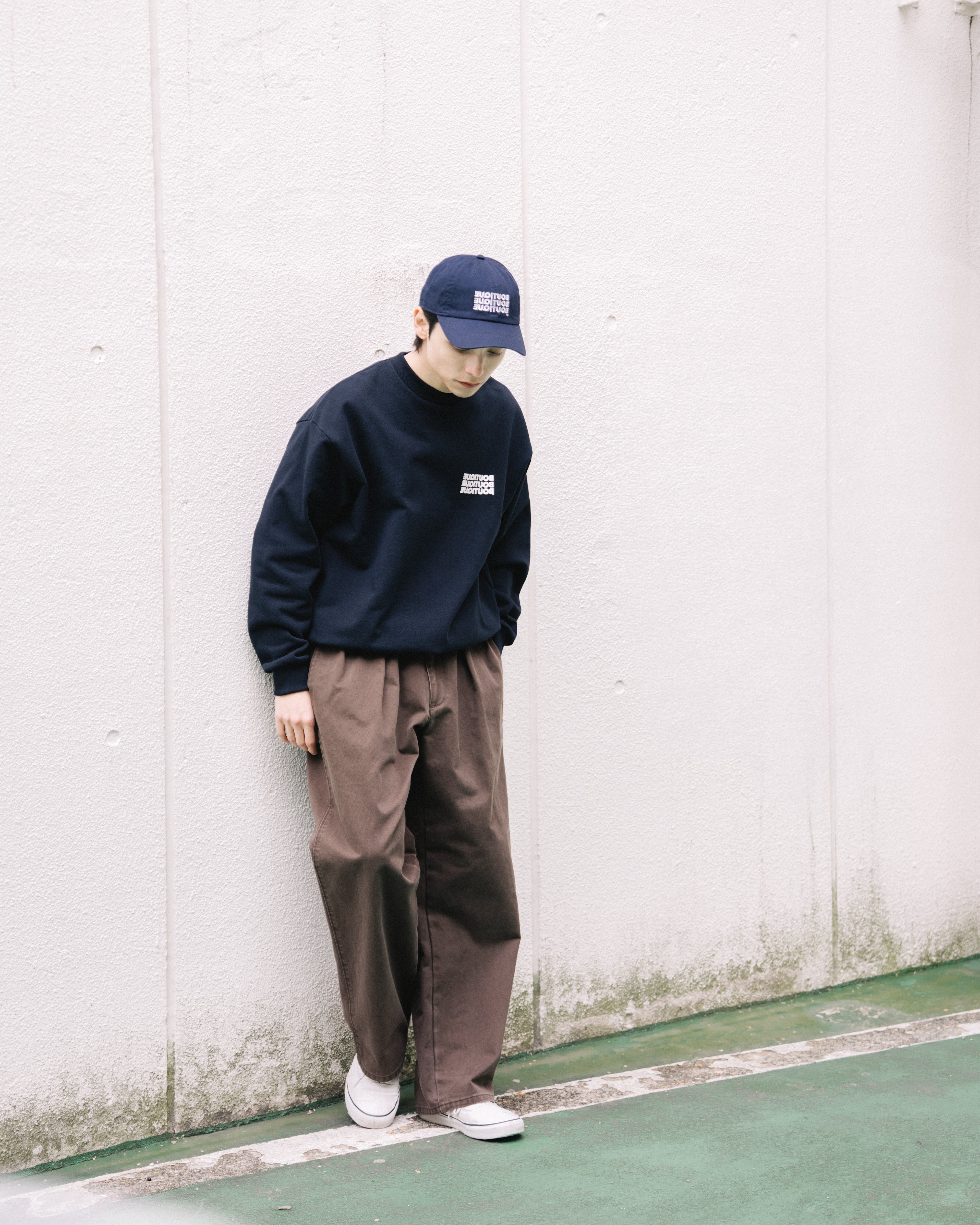 BOUTIQUE CREW NECK SWEAT NAVY（ブティッククルーネックスウェット