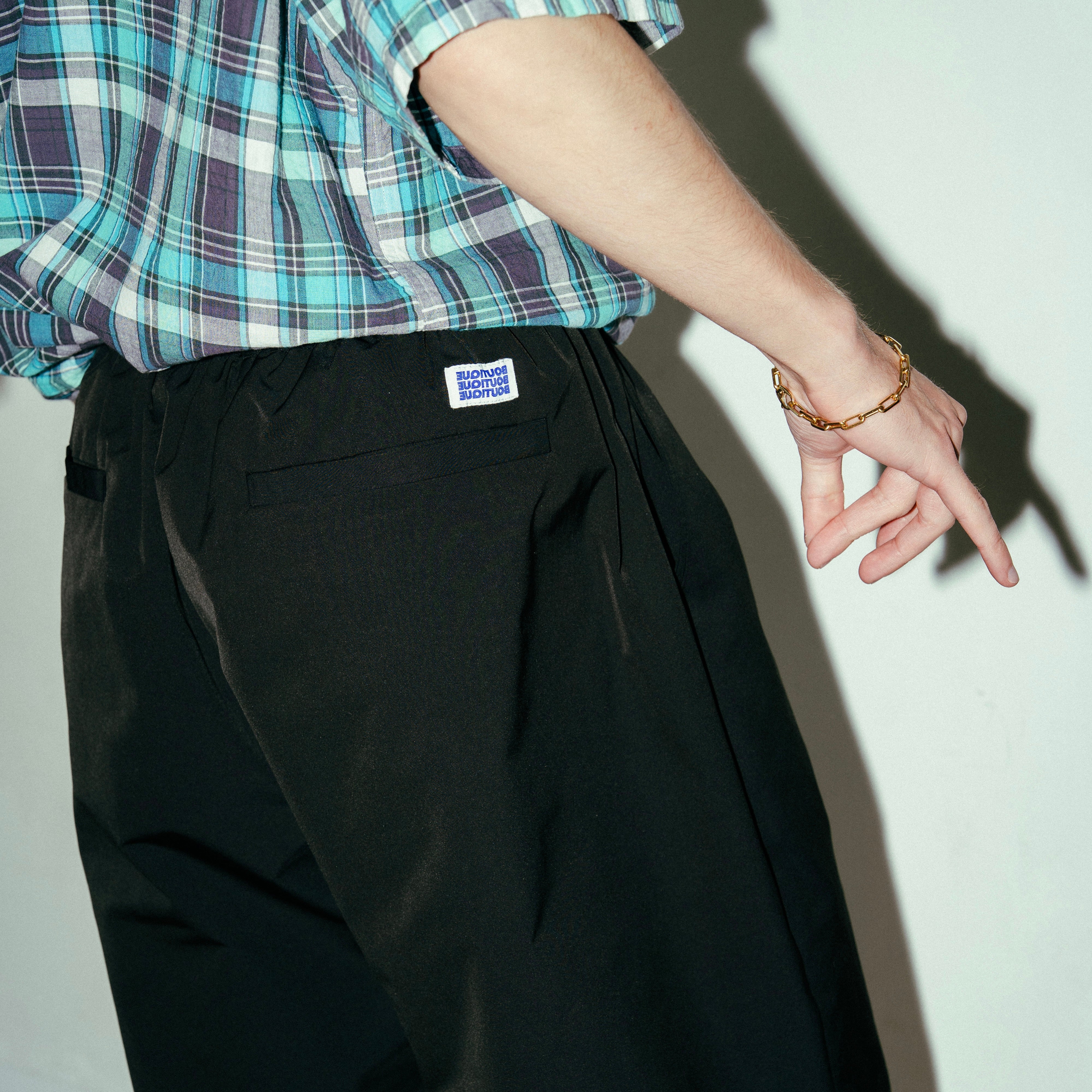 BOUTIQUE WIDE EASY SHORTS BLACK（ブティックワイドイージーショーツブラック）｜ONLINE BOUTIQUE（オンラインブティック）