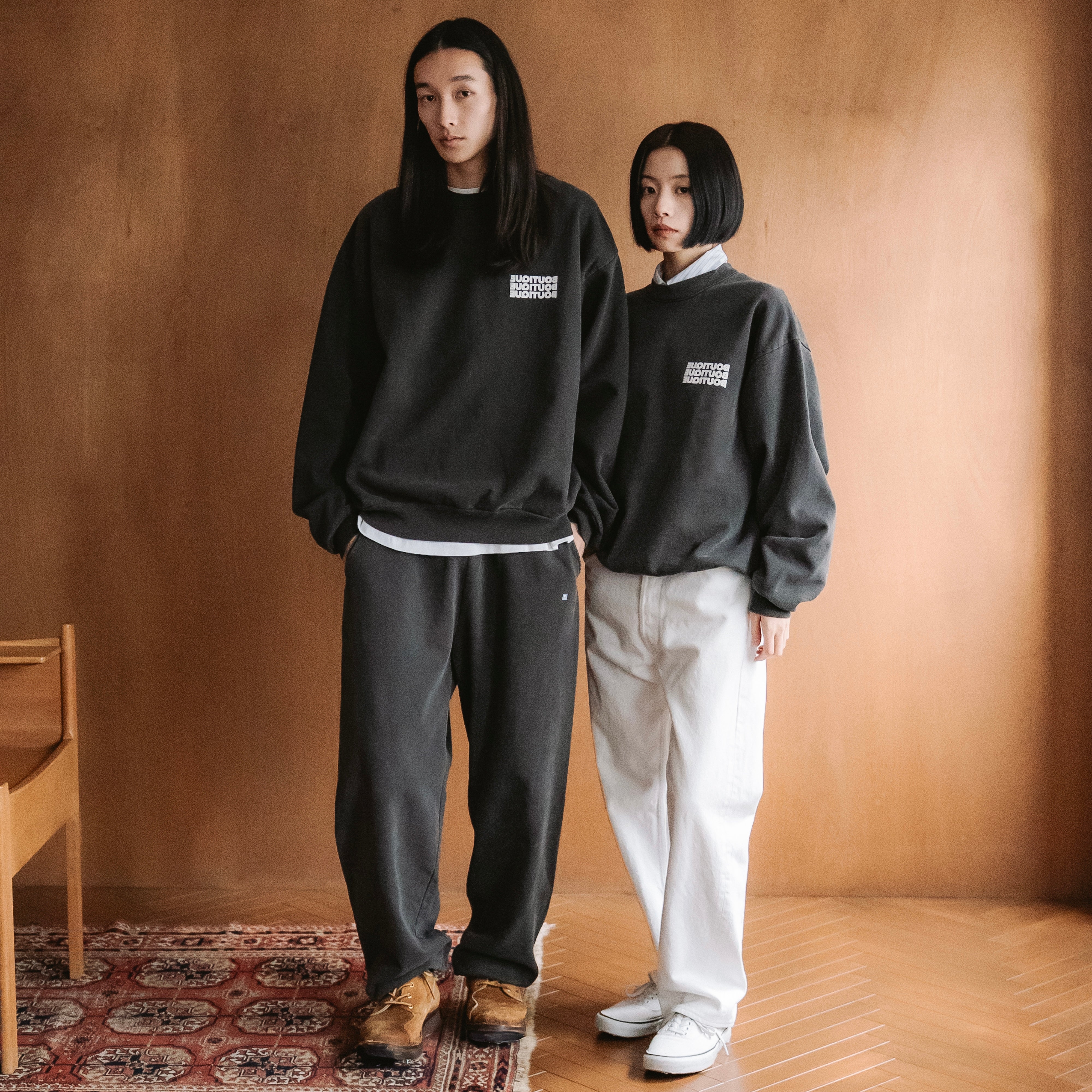 BOUTIQUE CREW NECK SWEAT GARMENT DYE CHARCOAL（ブティッククルーネックスウェットガーメントダイチャコール｜ONLINE BOUTIQUE（オンラインブティック）