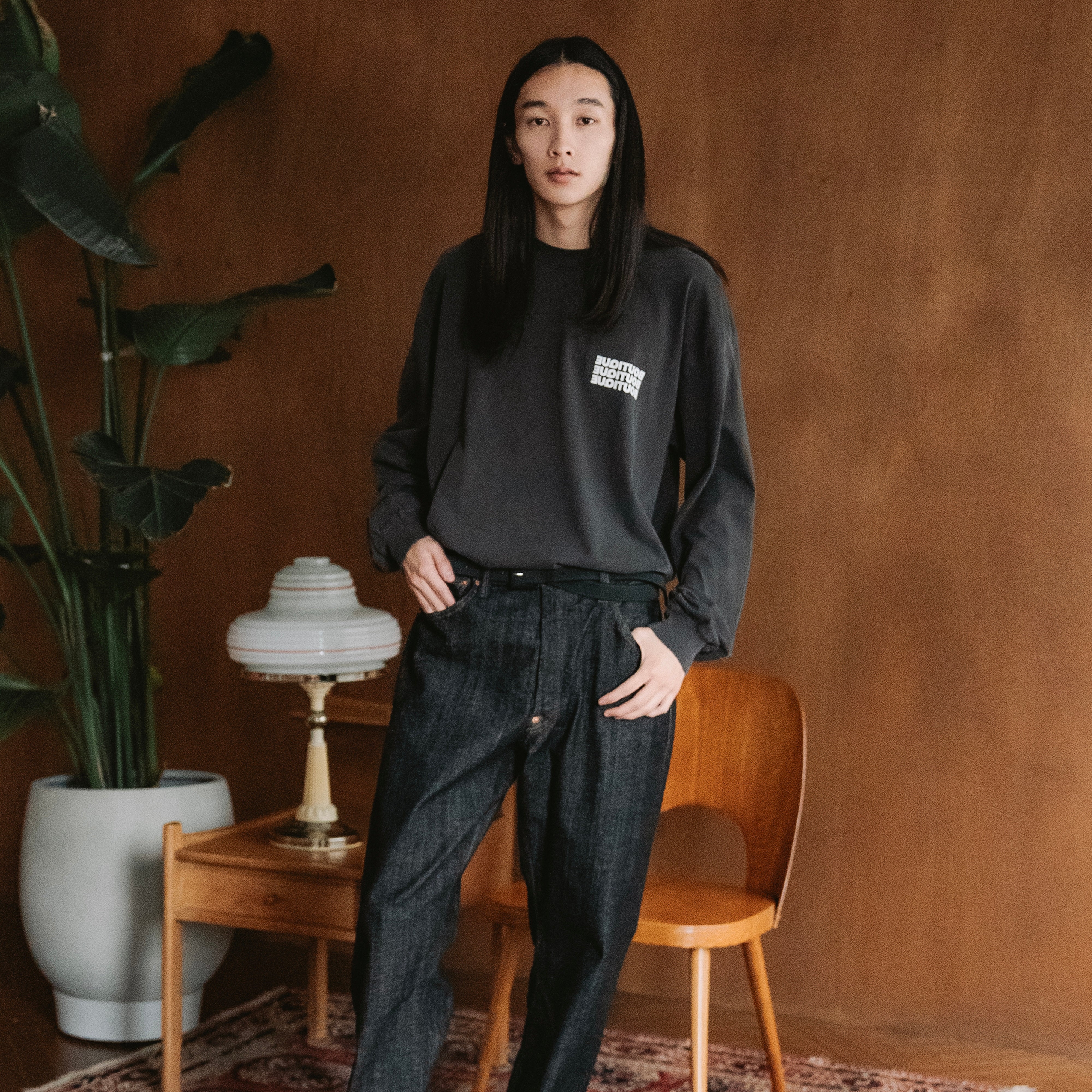 BOUTIQUE L/S TEE GARMENT DYE CHARCOAL（ブティックロングスリーブTシャツガーメントダイチャコール）｜ONLINE BOUTIQUE（オンラインブティック）