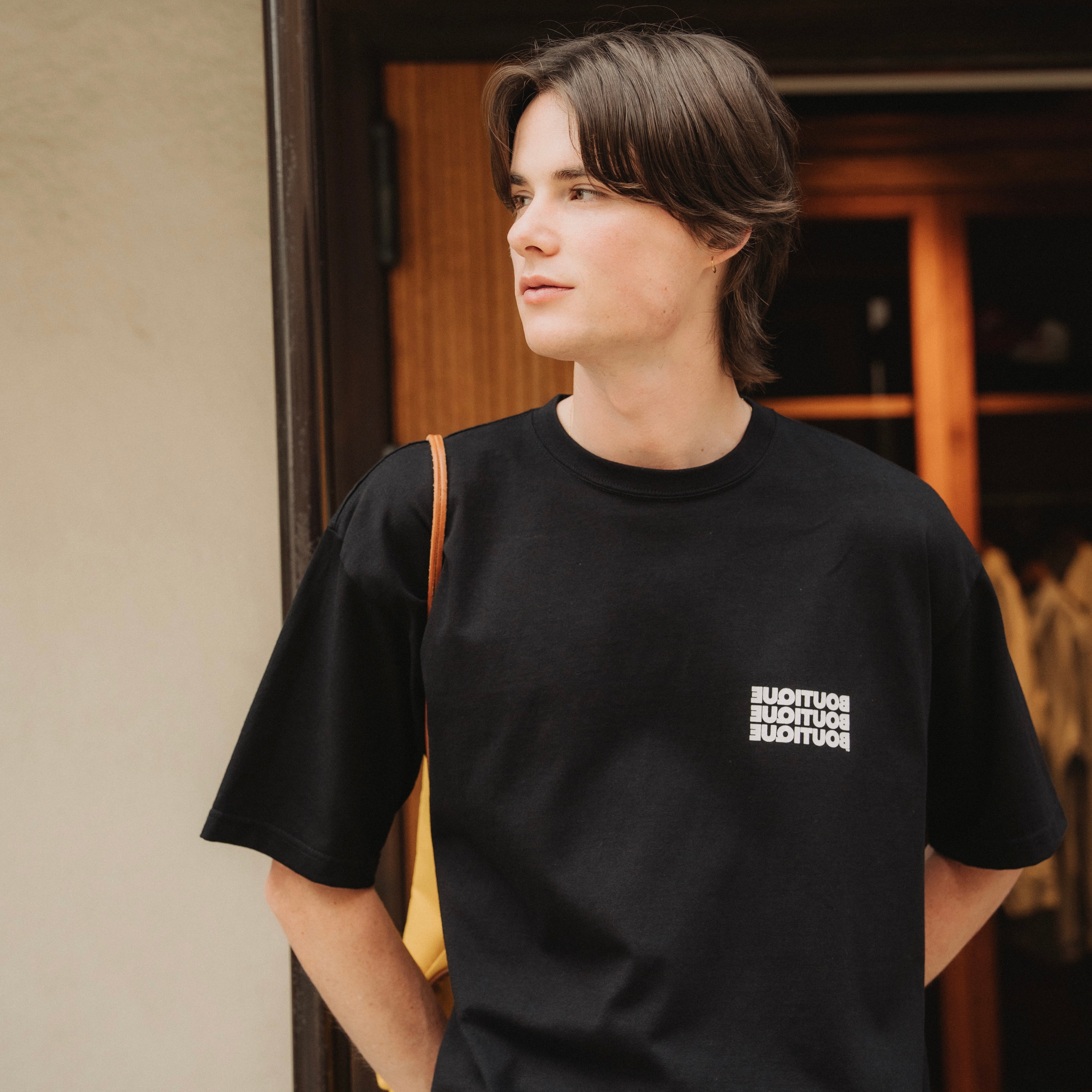 BOUTIQUE SHORT SLEEVE TEE BLACK（ブティックショートスリーブTシャツブラック）｜ONLINE BOUTIQUE（オンラインブティック）