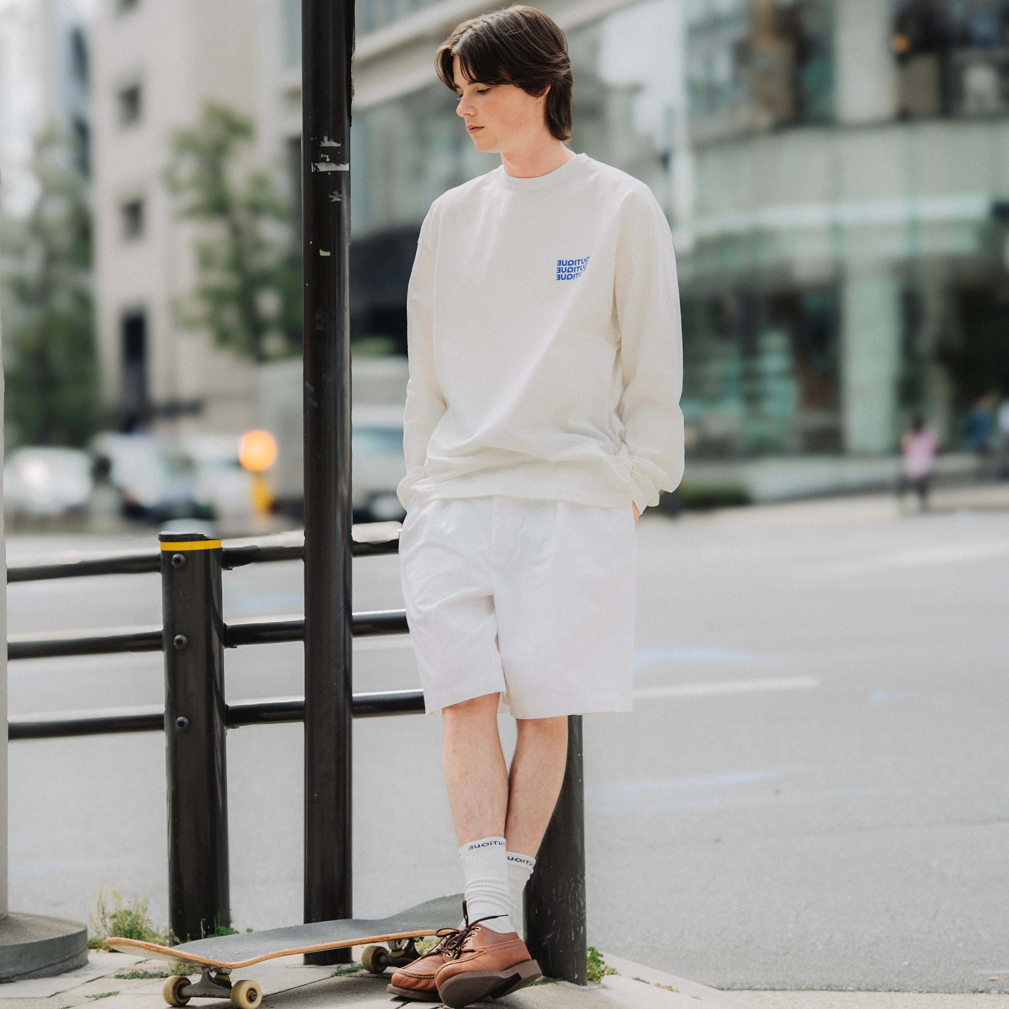 BOUTIQUE LONG SLEEVE TEE WHITE（ブティックロングスリーブTシャツホワイト）｜ONLINE BOUTIQUE（オンラインブティック）