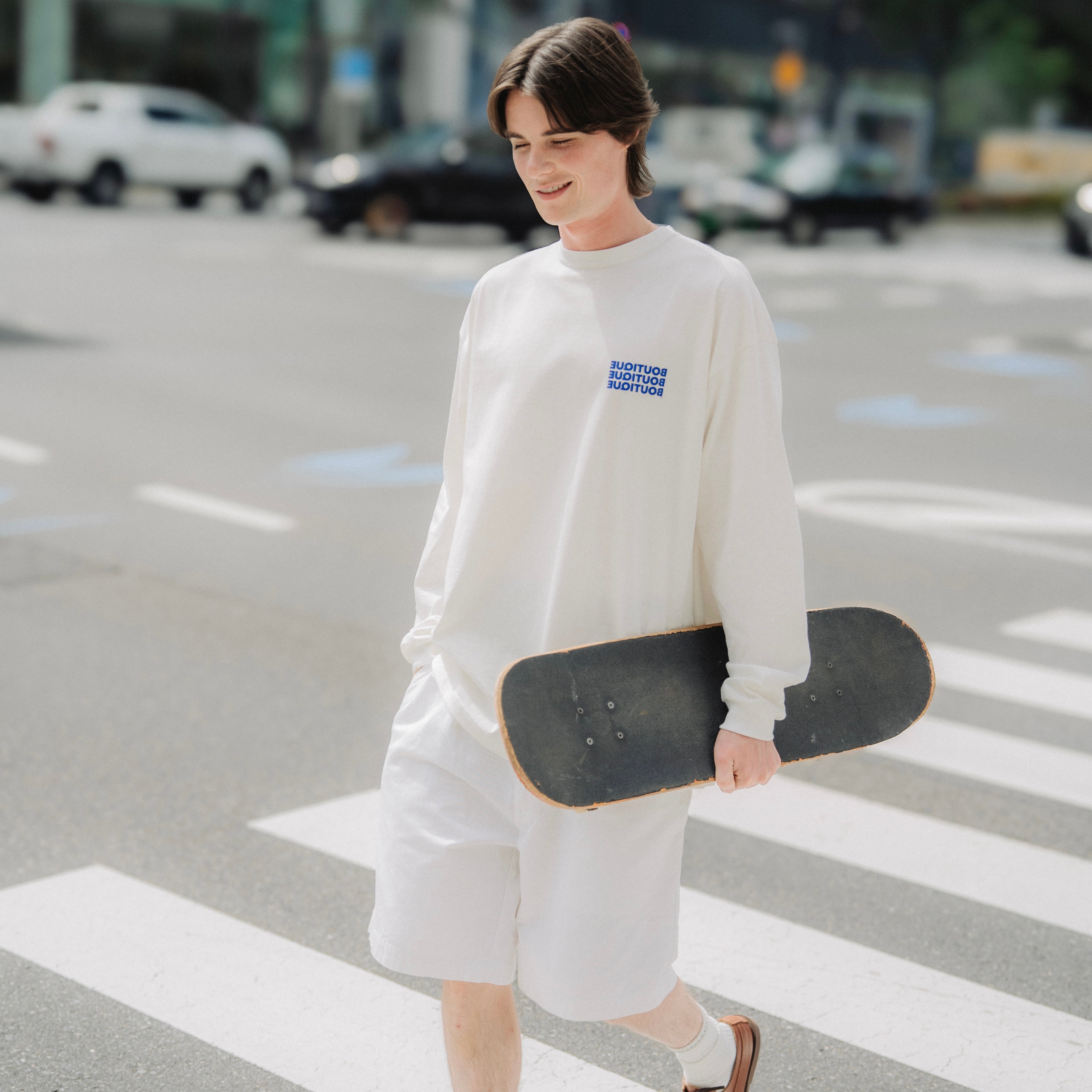 BOUTIQUE LONG SLEEVE TEE WHITE（ブティックロングスリーブTシャツホワイト）｜ONLINE BOUTIQUE（オンラインブティック）