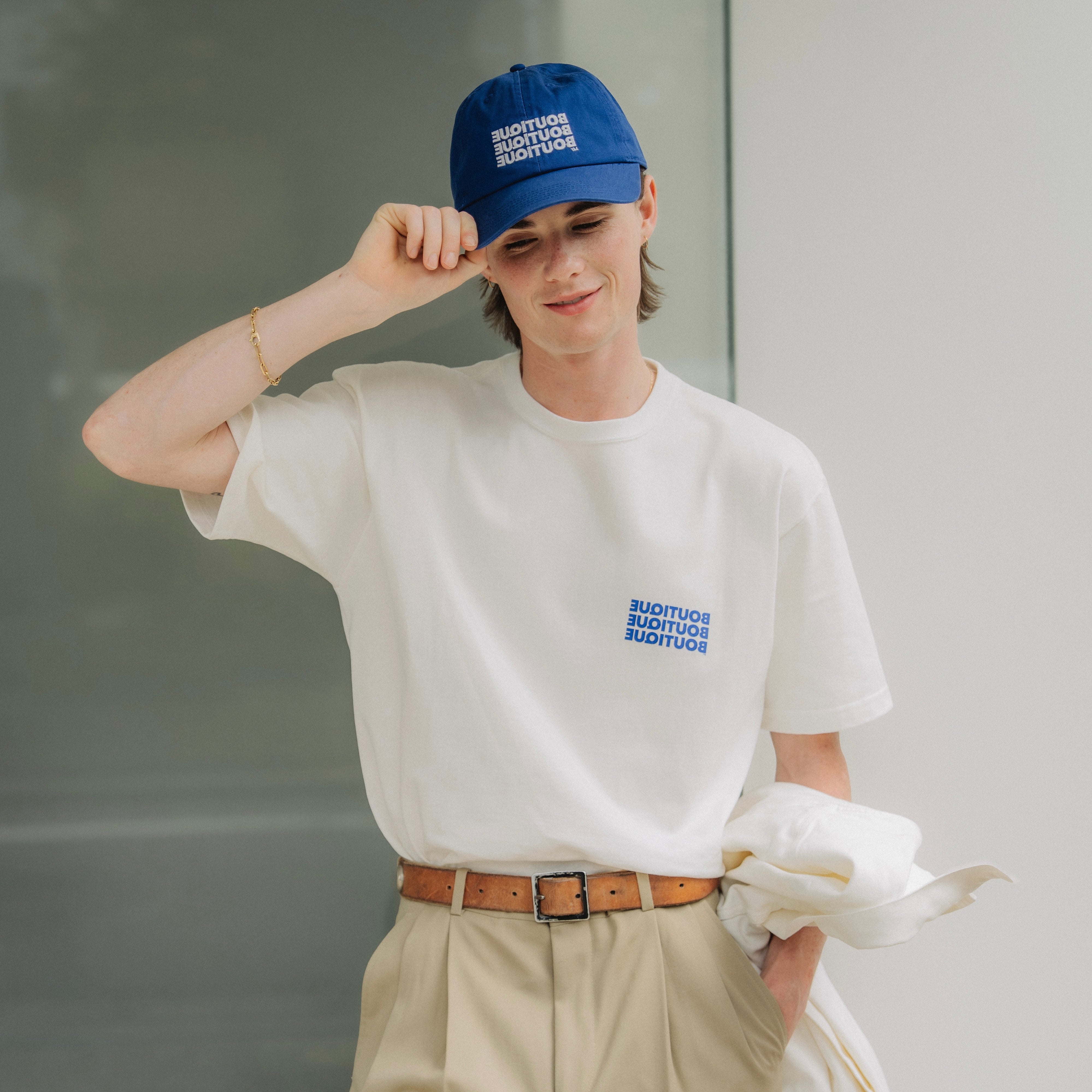 BOUTIQUE SHORT SLEEVE TEE WHITE（ブティックショートスリーブTシャツホワイト）｜ONLINE BOUTIQUE（オンラインブティック）