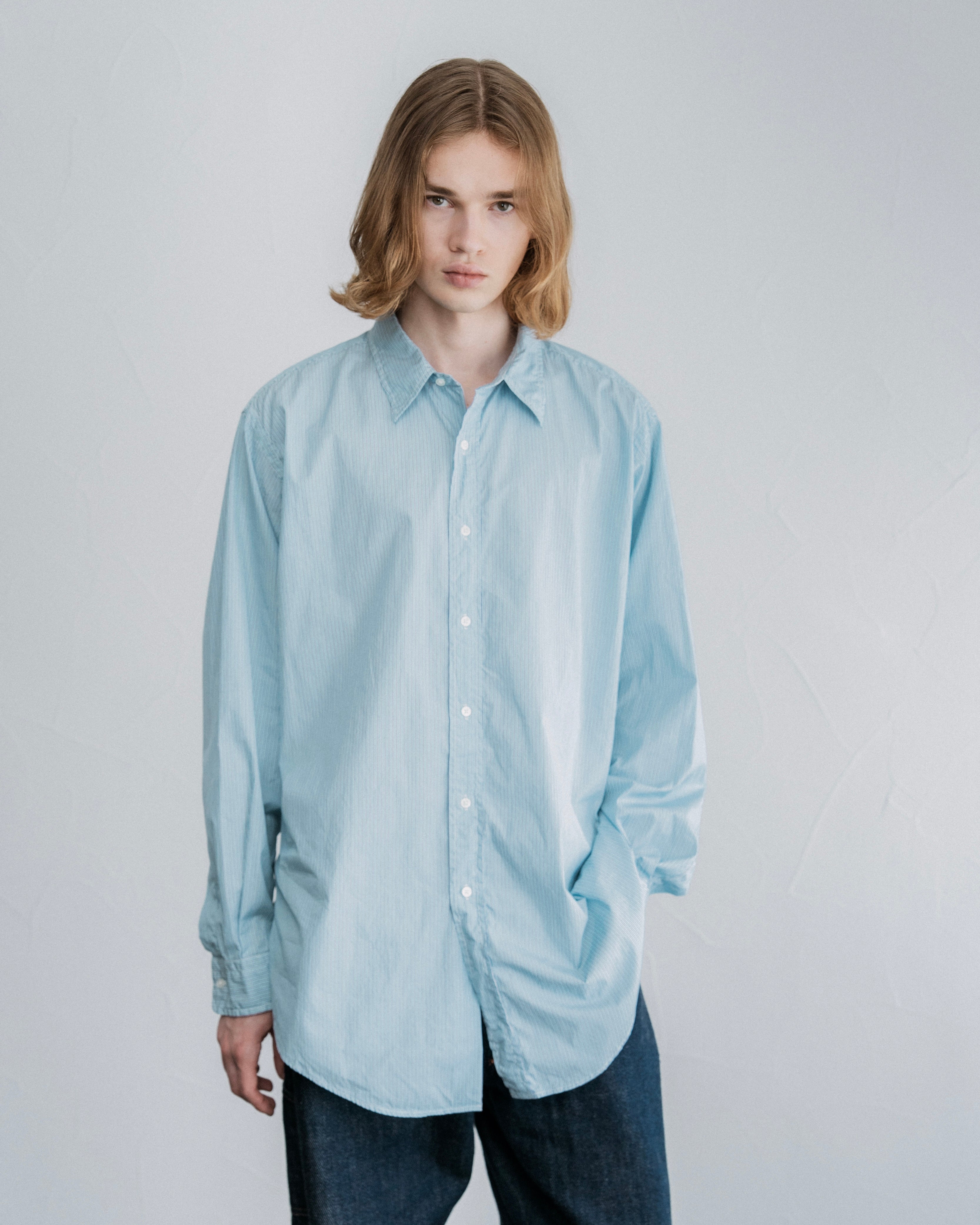 FOUNDOUR COTTON STRIPE REGULAR COLLAR SHIRT SAX STRIPE（ファウンダコットンストライプレギュラーカラーシャツサックスストライプ）｜ONLINE BOUTIQUE（オンラインブティック）
