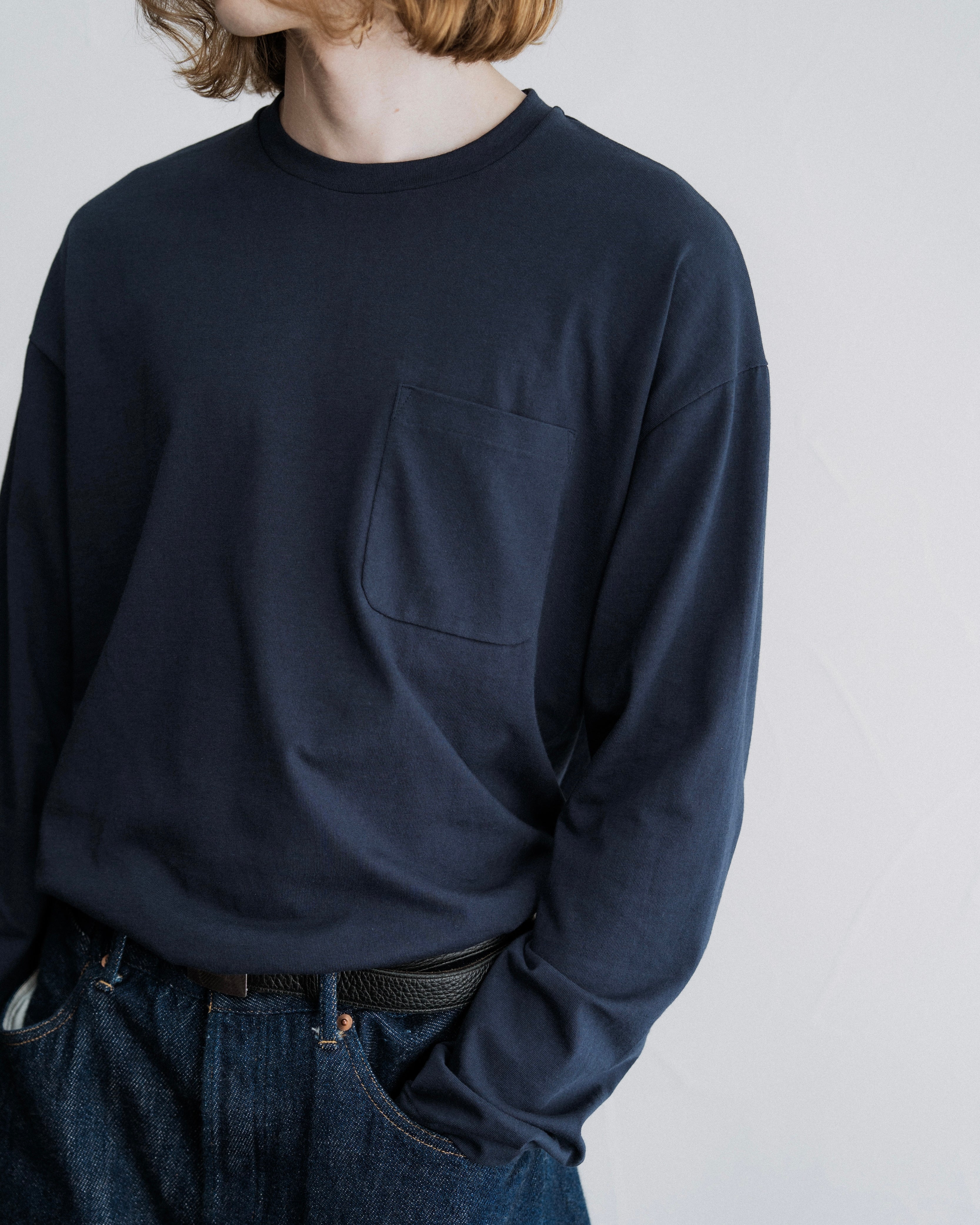 FOUNDOUR COTTON POCKET LONG SLEEVE TEE NAVY（ファウンダコットンポケットロングスリーブTシャツネイビー）｜ONLINE BOUTIQUE（オンラインブティック）