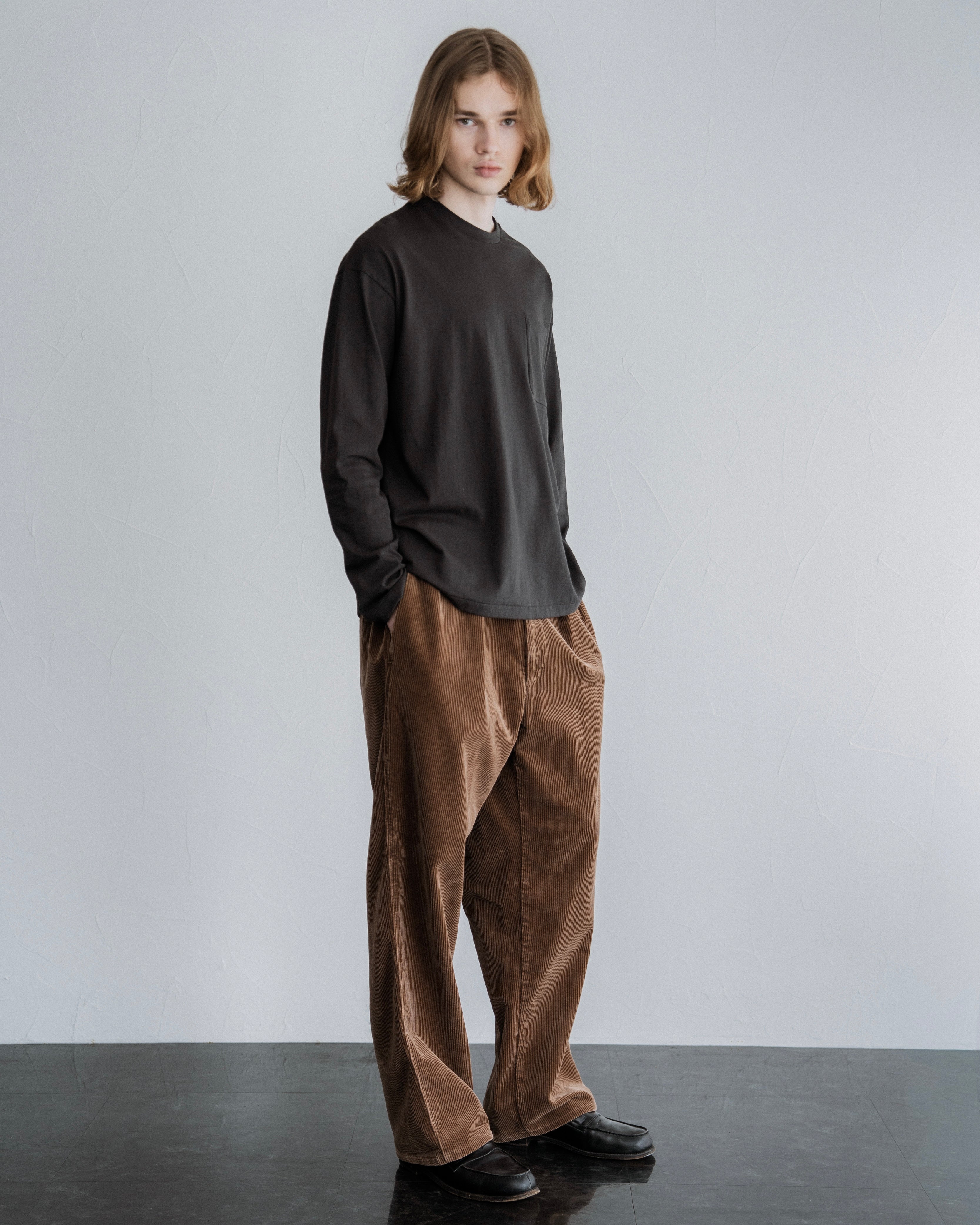 FOUNDOUR COTTON LONG SLEEVE POCKET TEE BLACK（ファウンダコットン