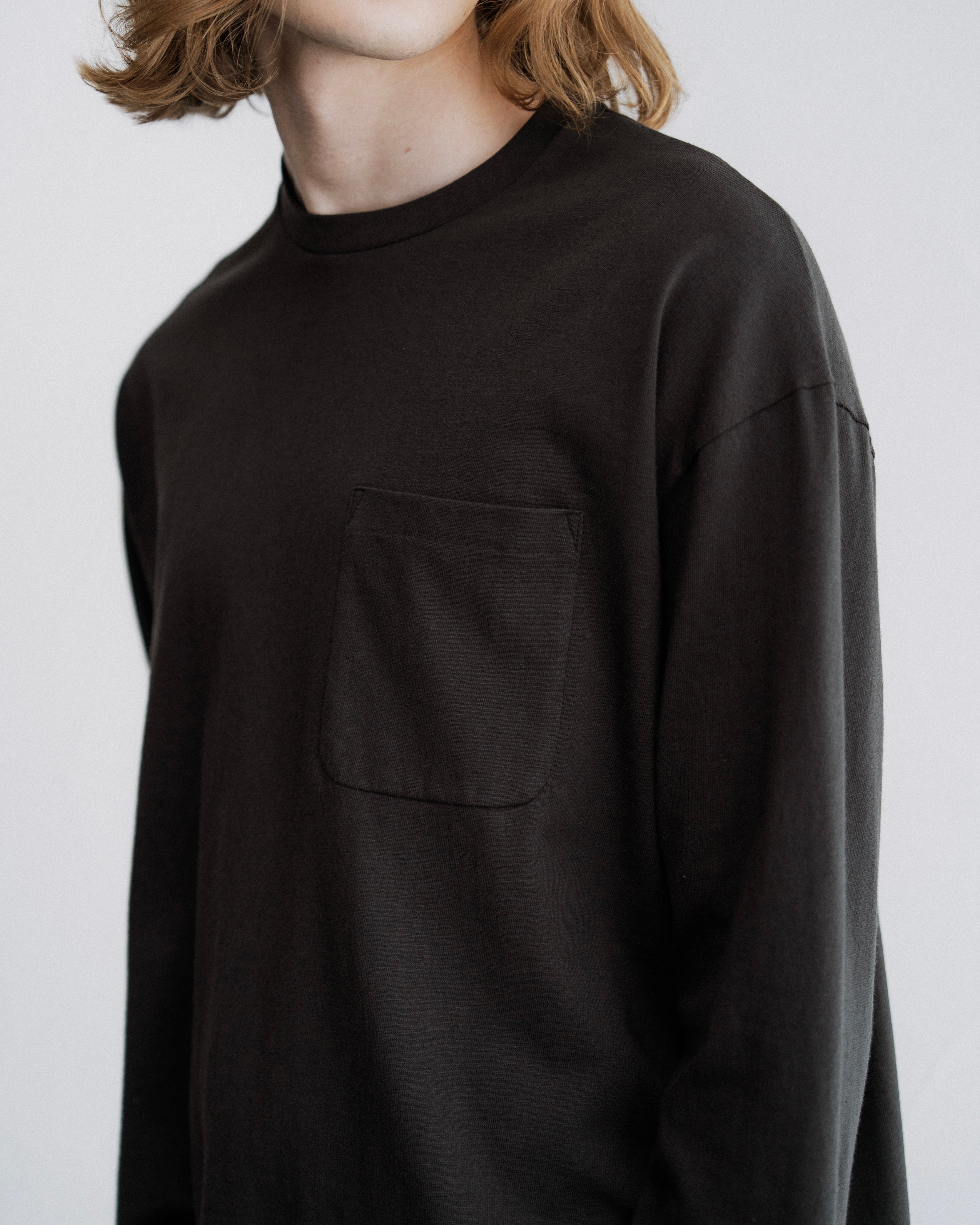 FOUNDOUR COTTON LONG SLEEVE POCKET TEE BLACK（ファウンダコットン
