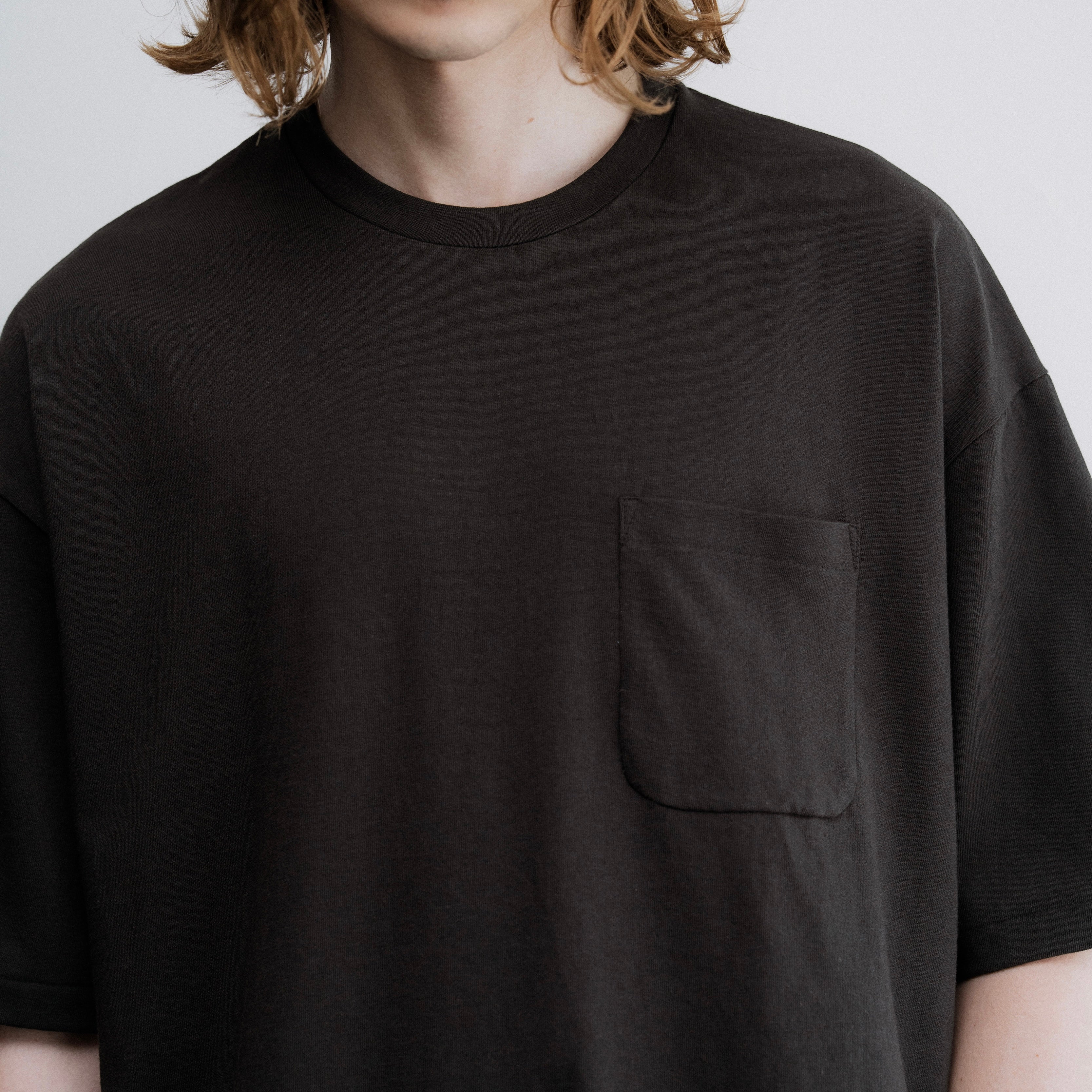 FOUNDOUR COTTON SHORT SLEEVE POCKET TEE BLACK（ファウンダコットンショートスリーブポケットTシャツブラック）｜ONLINE BOUTIQUE（オンラインブティック）
