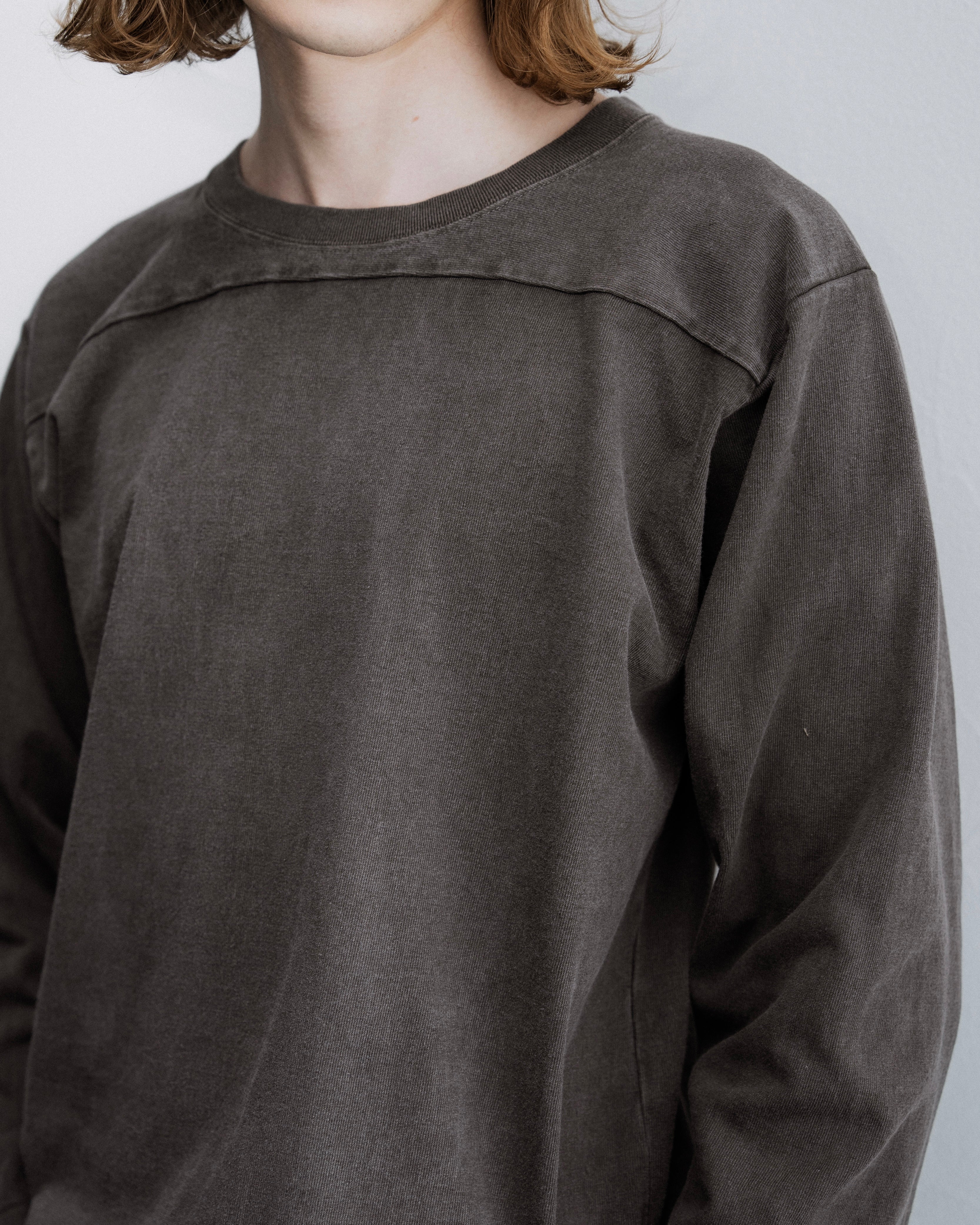 FOUNDOUR COTTON BD FADE  FOOTBALL TEE BROWN（ファウンダコットンボタンダウンフェードフットボールTシャツブラウン）｜ONLINE BOUTIQUE（オンラインブティック）