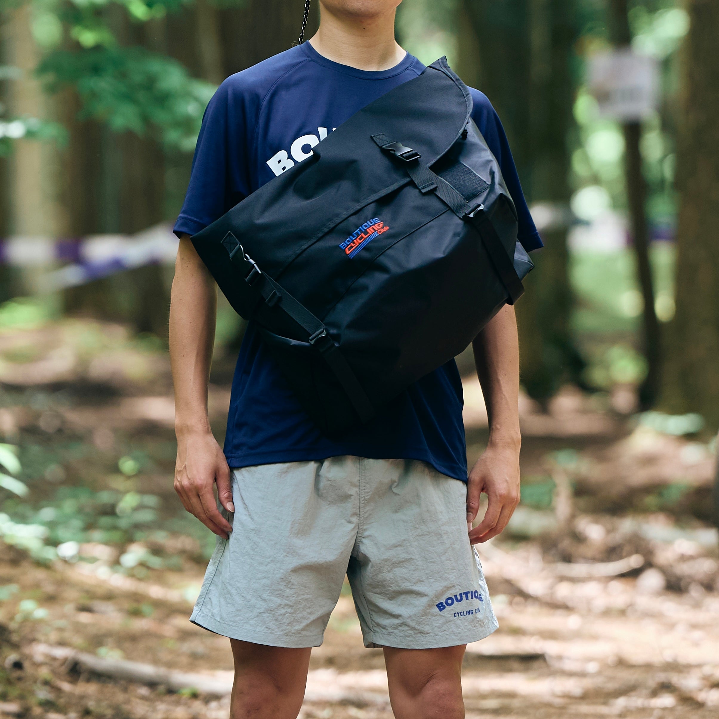 BOUTIQUE CYCLING CLUB MESSENGER BAG
