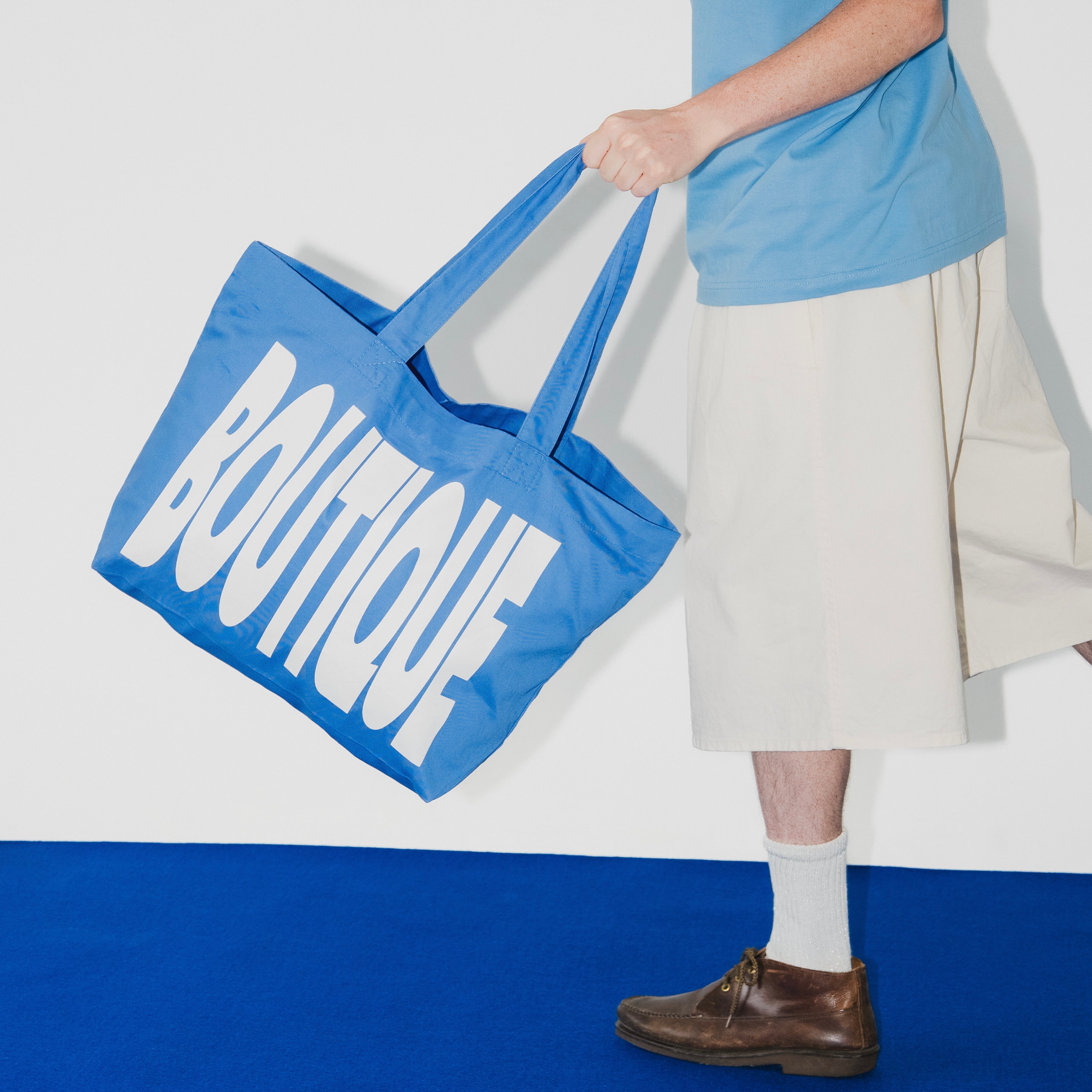 BOUTIQUE LOUD LOGO TOTE BAG（ブティックラウドロゴトートバッグ）｜ONLINE BOUTIQUE（オンラインブティック）