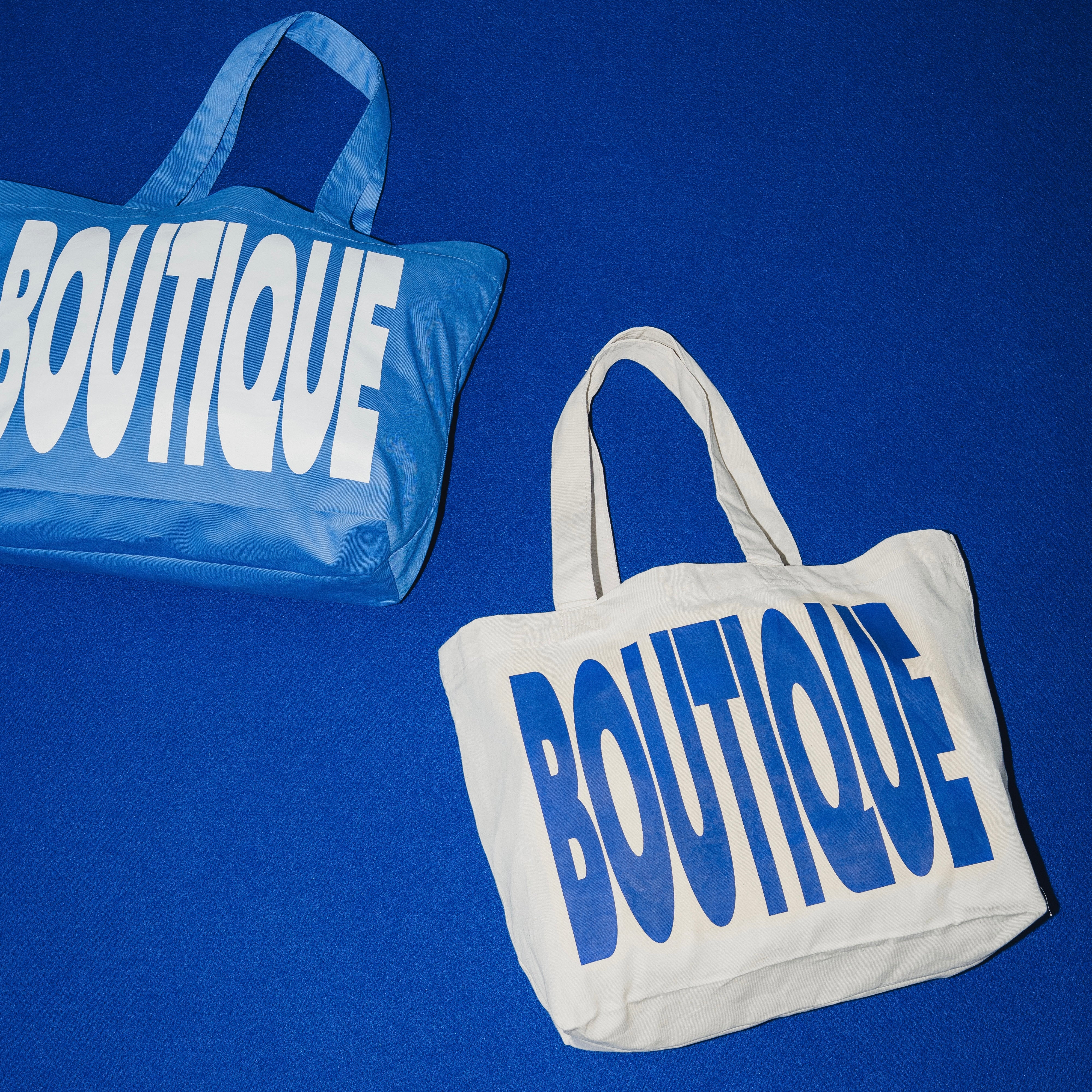 BOUTIQUE LOUD LOGO TOTE BAG（ブティックラウドロゴトートバッグ）｜ONLINE BOUTIQUE（オンラインブティック）