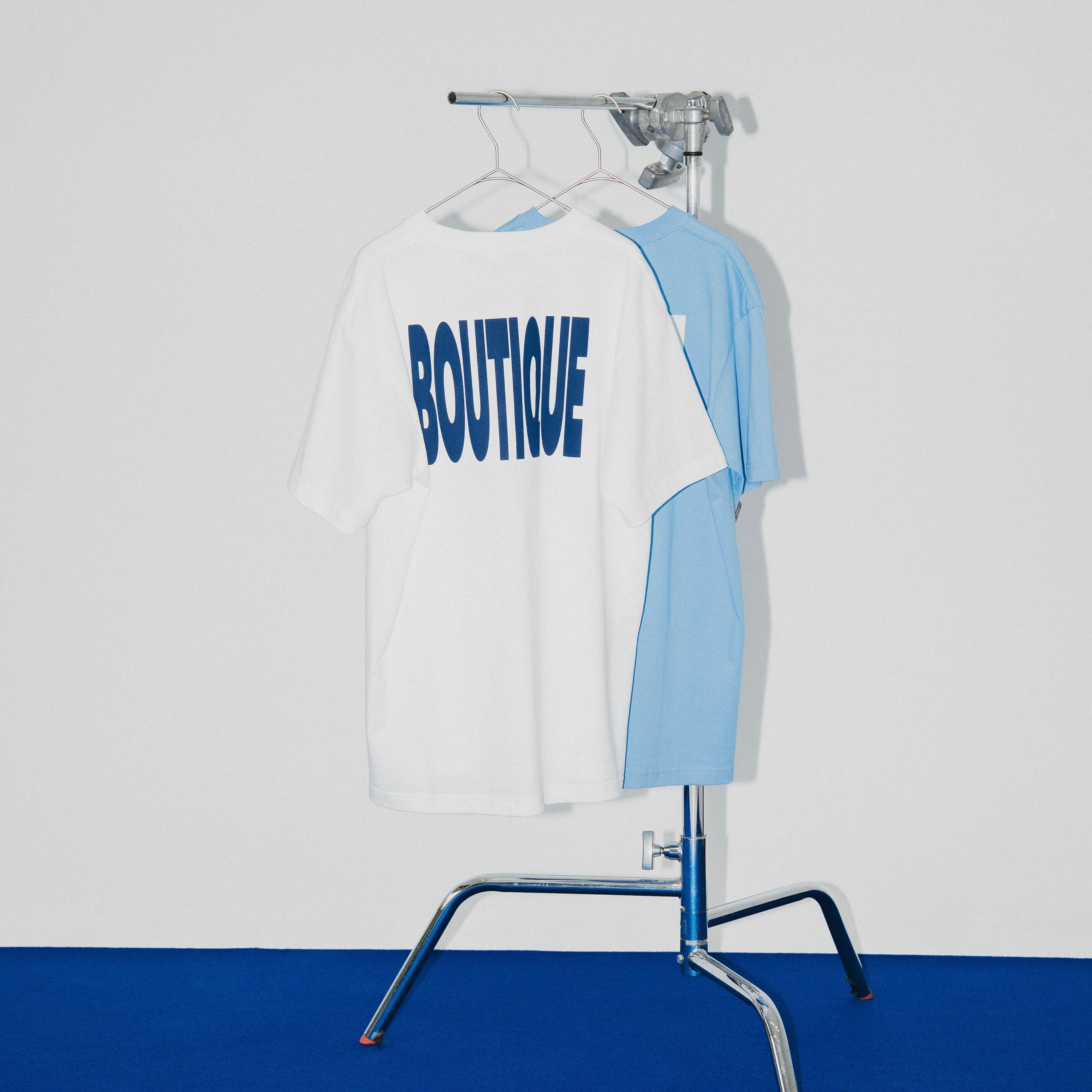 BOUTIQUE LOUD  LOGO TEE（ブティックラウドロゴTシャツ）｜ONLINE BOUTIQUE（オンラインブティック）