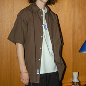 BOUTIQUE SHORT SLEEVE BOX SHIRT DARK BROWN（ブティックショートスリーブボックスシャツダークブラウン）｜ONLINE BOUTIQUE（オンラインブティック）