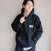 BOUTIQUE PULLOVER HOODIE NAVY（ブティックプルオーバーフーディーネイビー）｜ONLINE BOUTIQUE（オンラインブティック）
