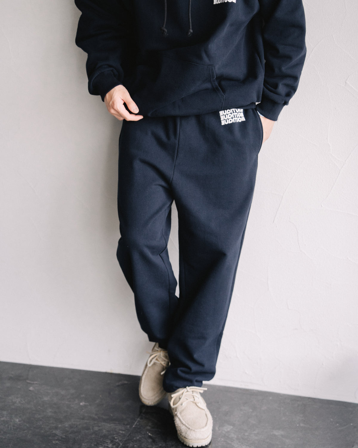 BOUTIQUE SWEAT PANTS NAVY（ブティックスウェットパンツネイビー）｜ONLINE BOUTIQUE（オンラインブティック）